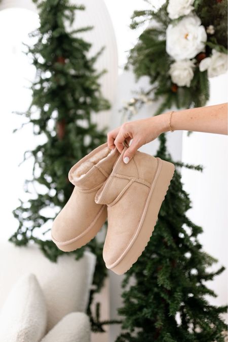 impeccable pig is having a HUGE 40% off site wide cyber sale starting today at 6pm CT! my girls are getting early access if you join their text club (link in my stories) to shop an hour before the public (5pm ct) + 50% OFF!! 

Such a great look for less option if you’re still looking for platform shearling boots! 

impeccable pig, cyber sale, holiday looks, holiday outfits, holiday dress, new year’s eve 

#LTKSeasonal #LTKsalealert #LTKCyberWeek #LTKHoliday