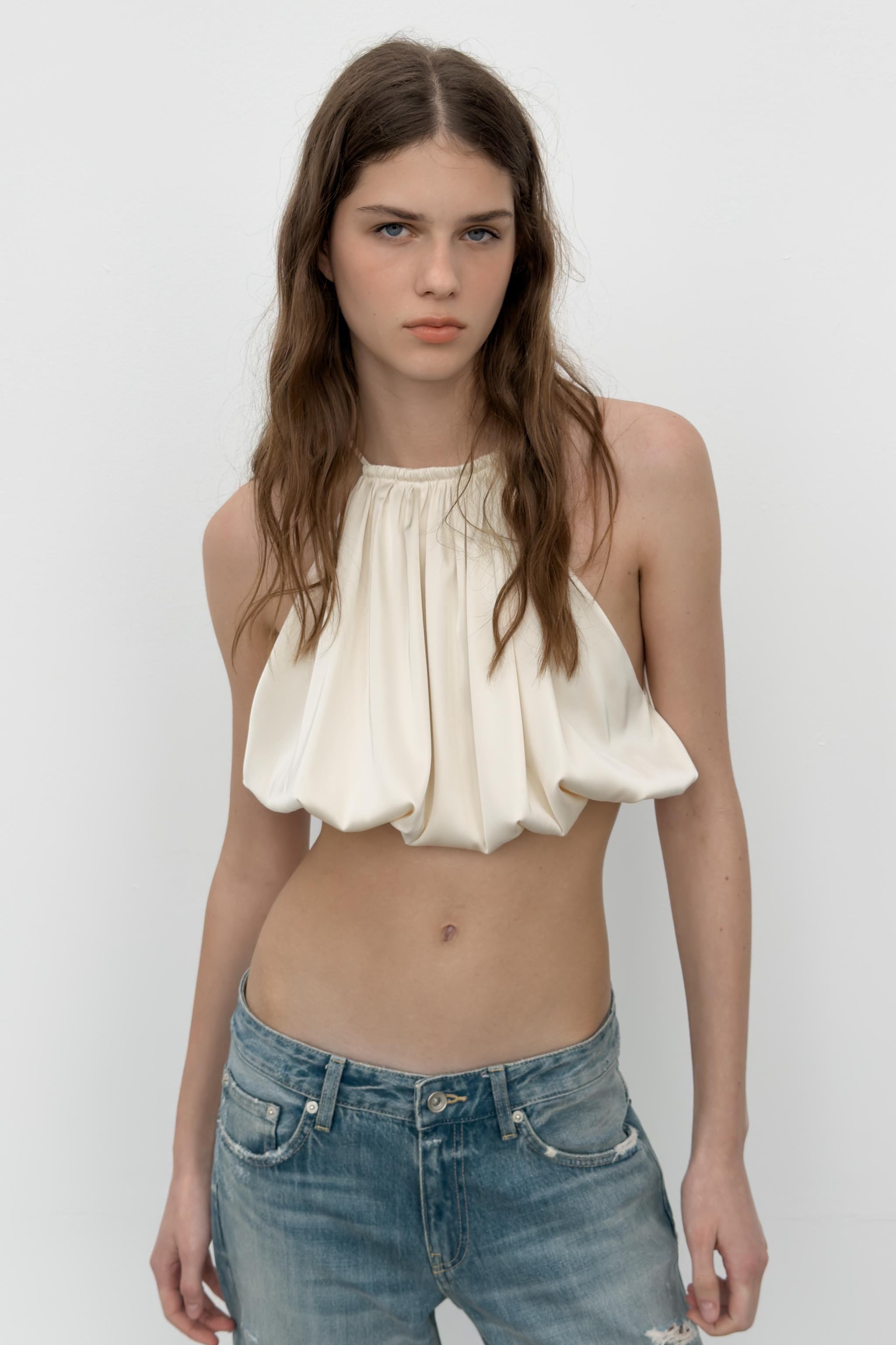 SATIN BALLOON HALTER CROP TOP | Zara US