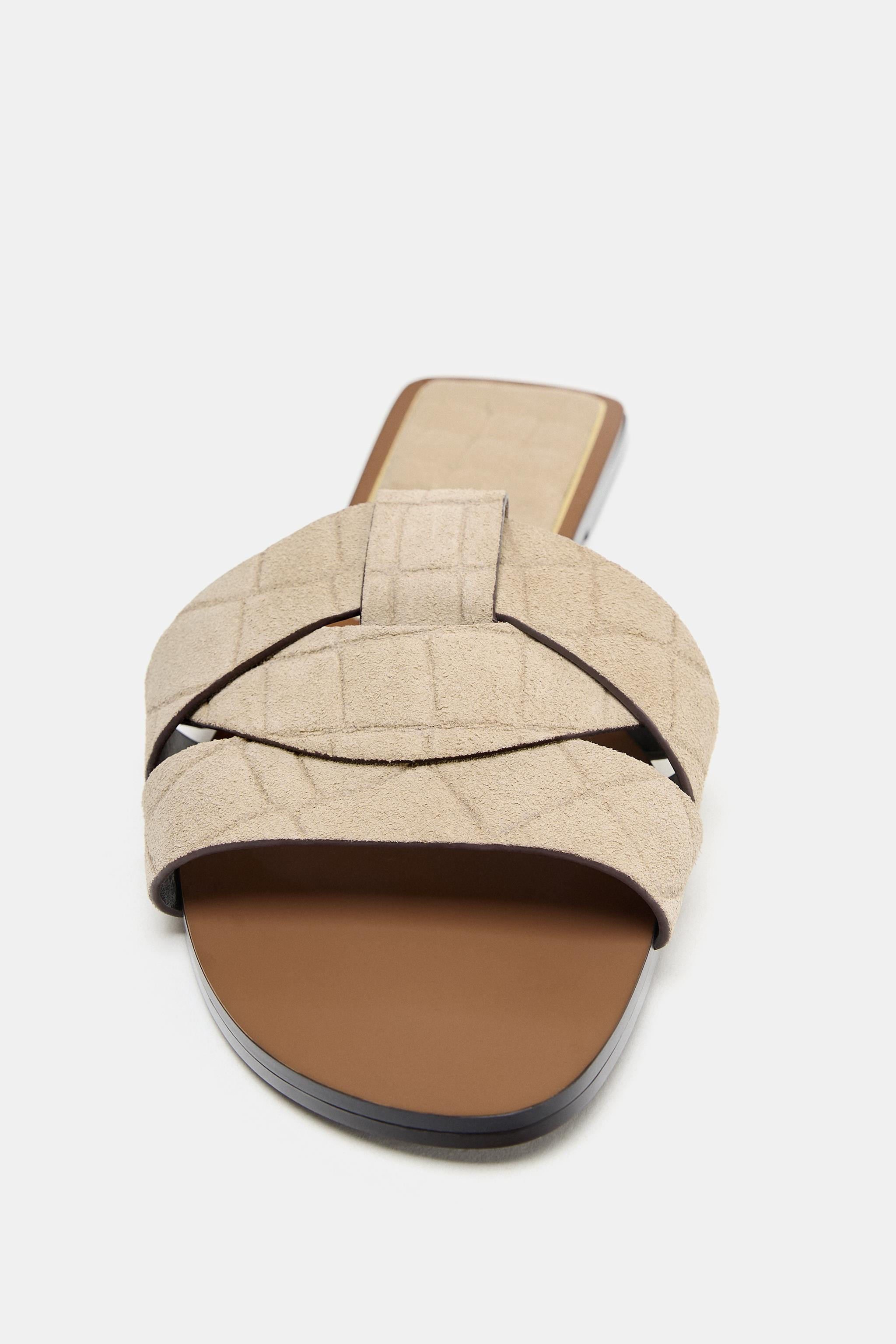 FLAT LEATHER CRISS-CROSS SANDALS | Zara UK