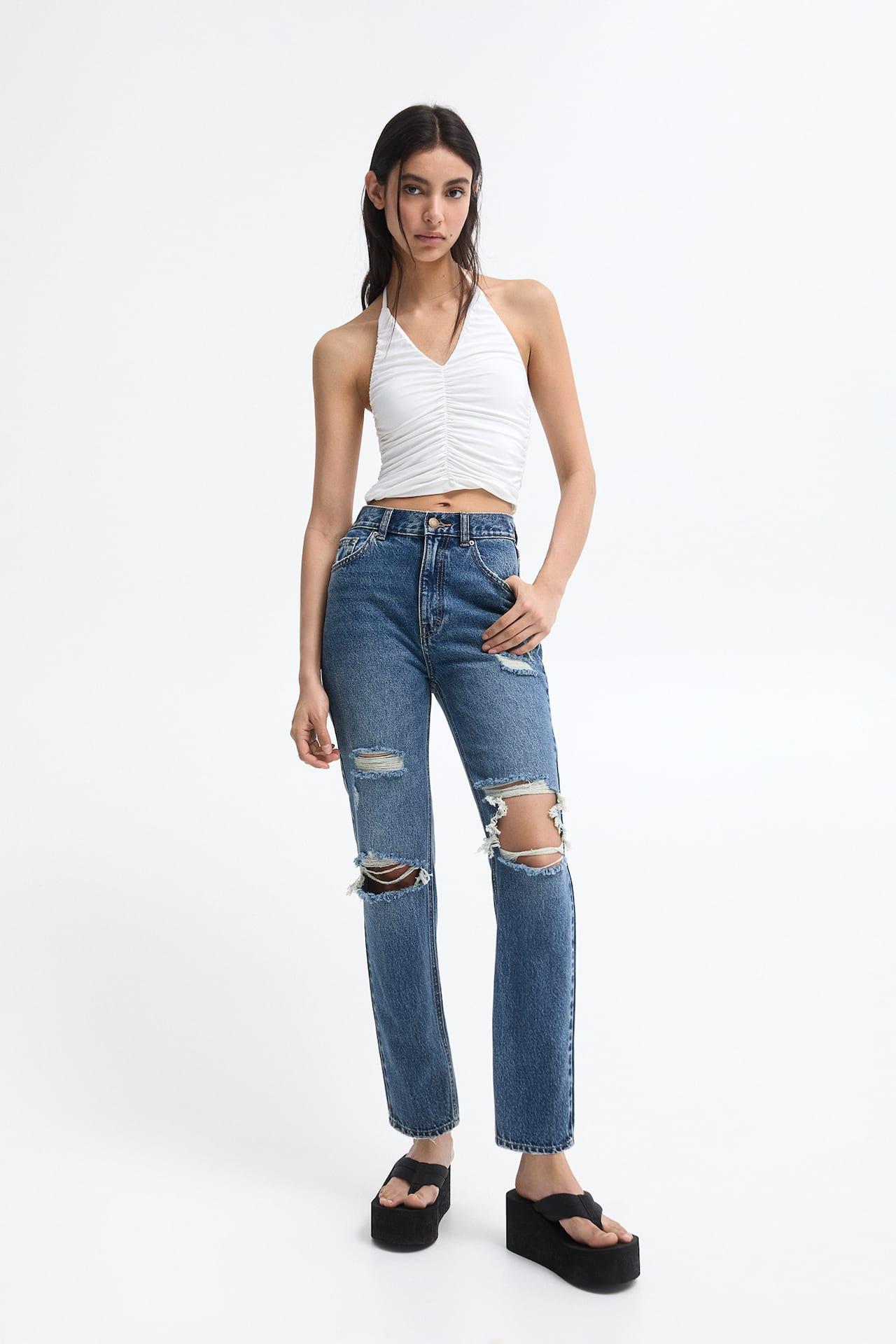 Mom Jeans mit Rissen | PULL and BEAR DE