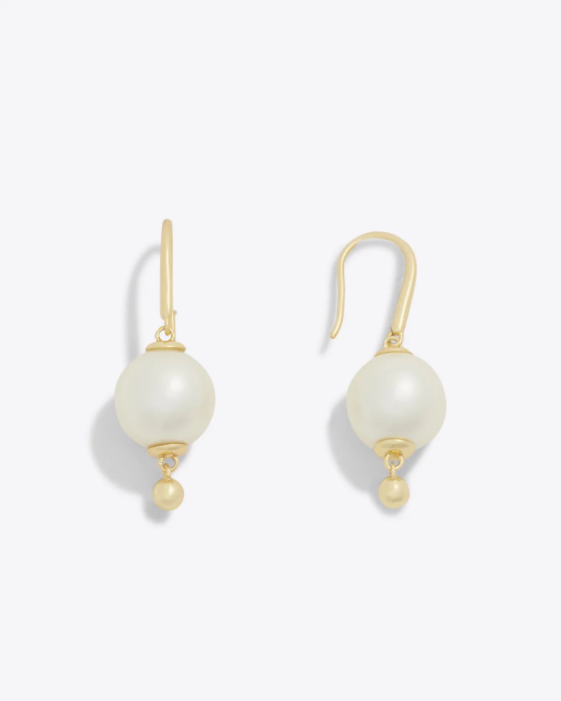 Pearl Gold Bead Earrings | Draper James (US)