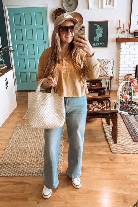 Casual outfit, mom outfit, baseball cap, wide leg jeans, running errands look, casual look, affordable outfit 

#LTKover40 #LTKfindsunder50 #LTKstyletip