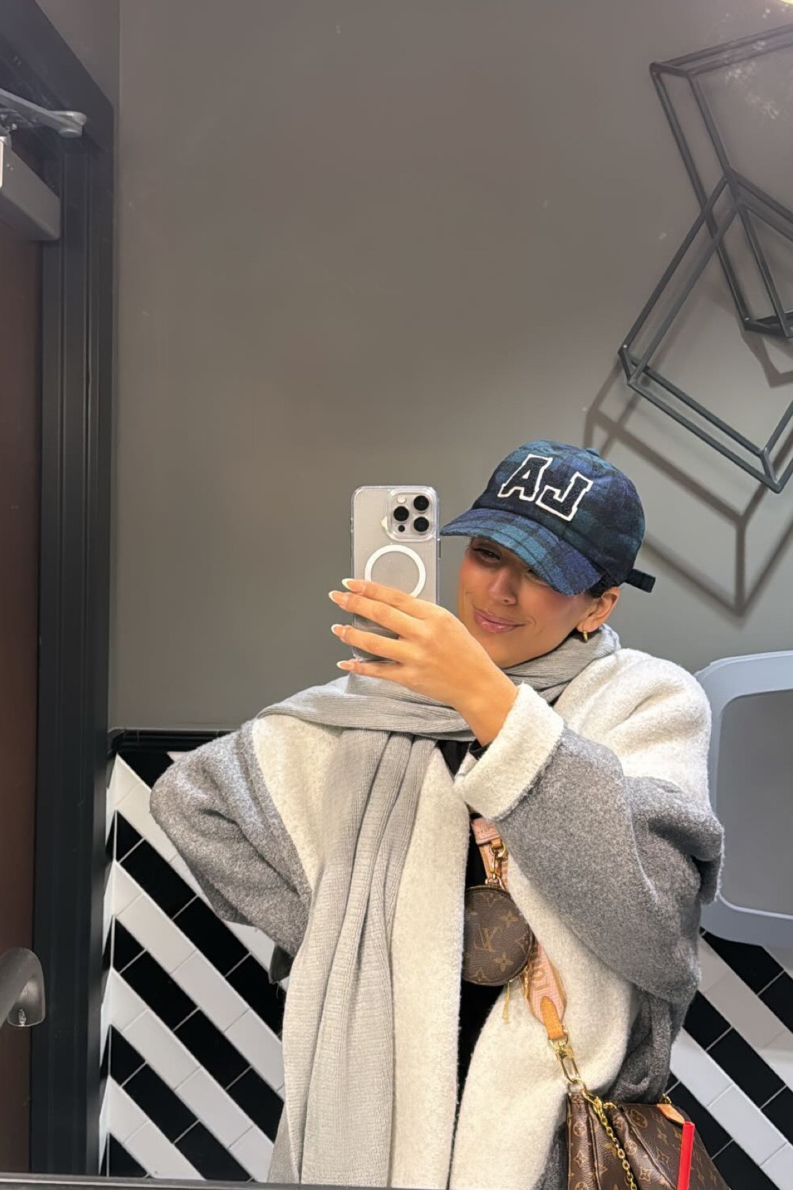 Hotel selfies are my fave🫶🏽

#LTKtravel #LTKstyletip #LTKCyberWeek