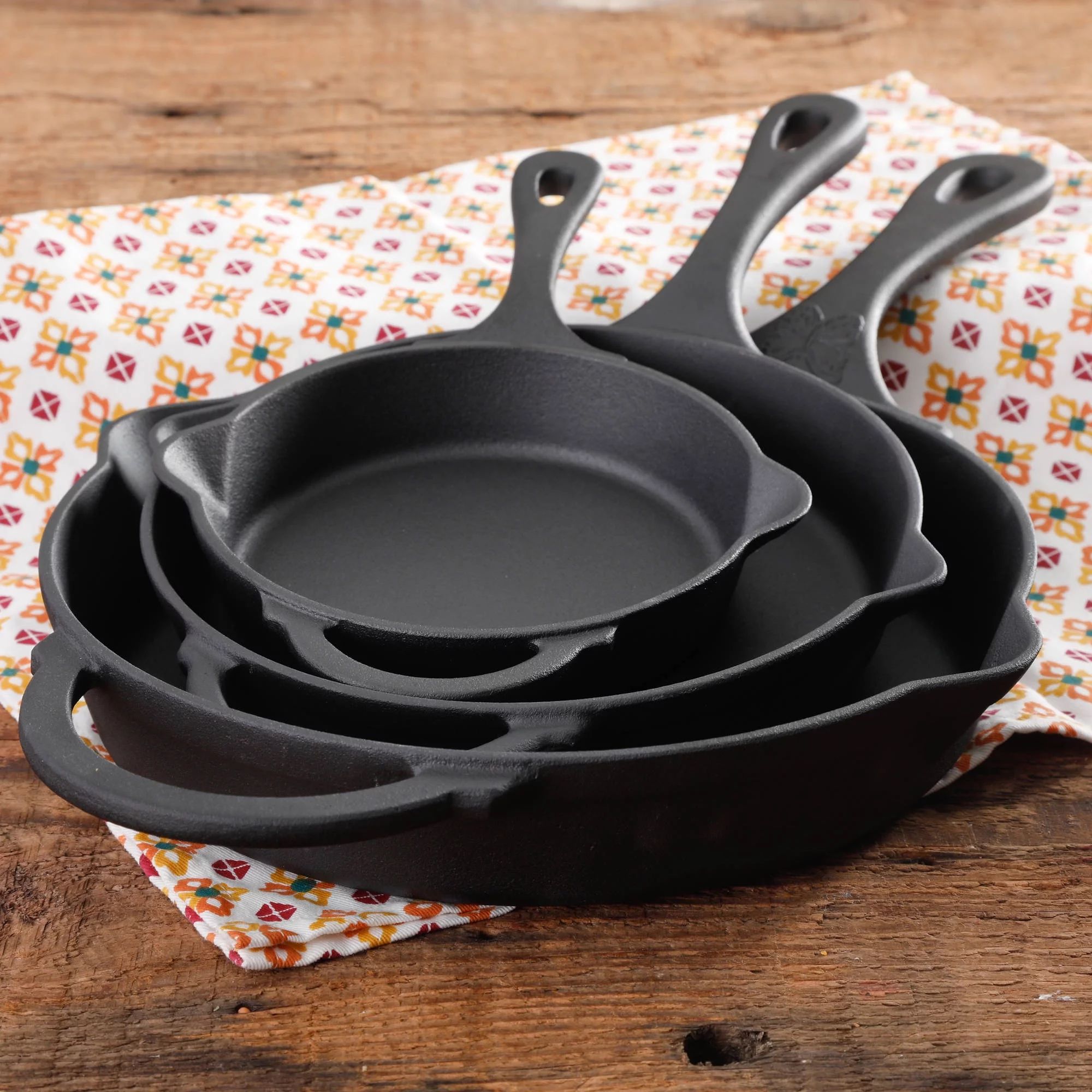 The Pioneer Woman Timeless Beauty Cast Iron Set, 3-Piece - Walmart.com | Walmart (US)