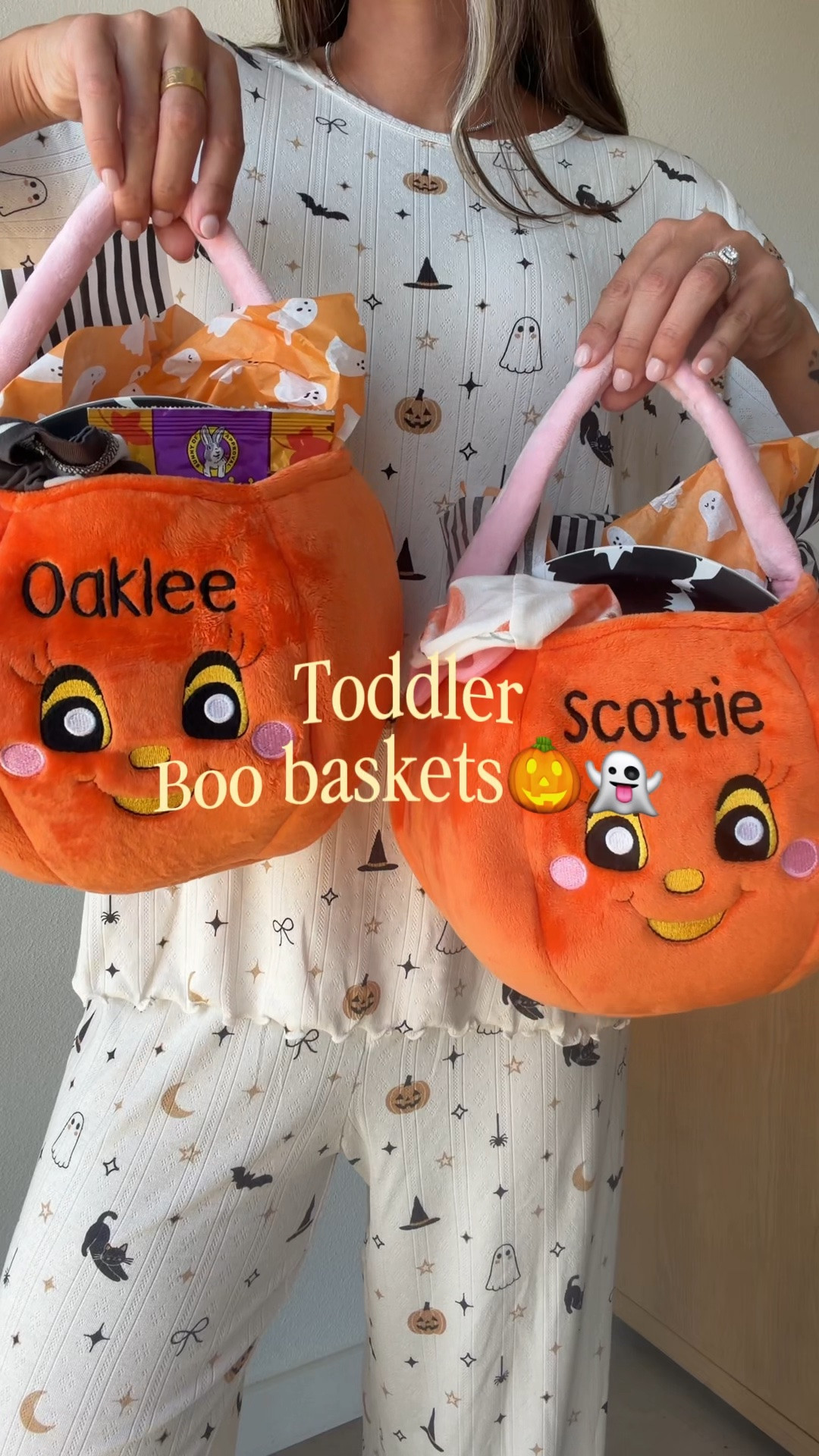 Toddler boo baskets!!

Halloween