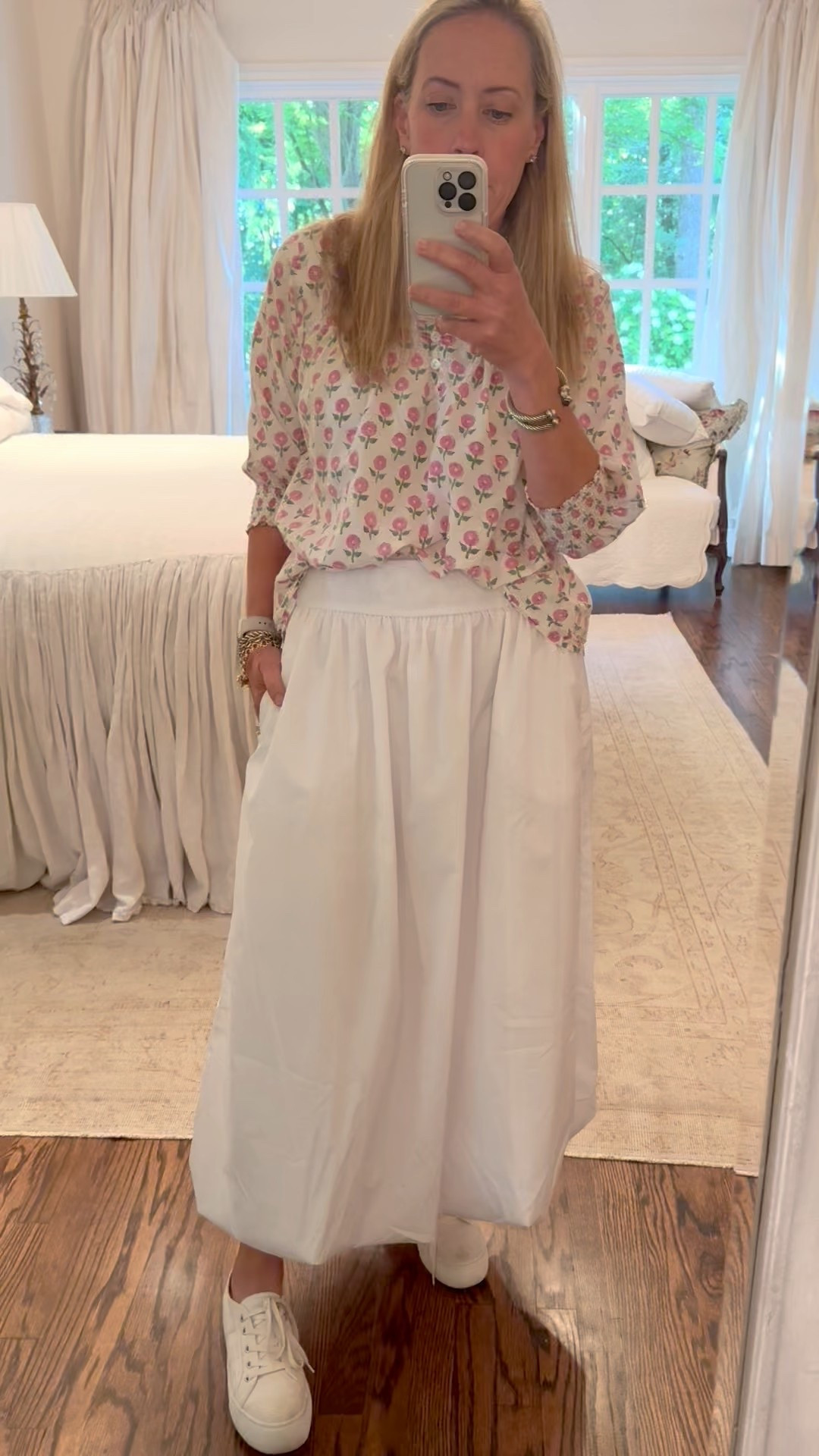 My summer uniform right now! This skirt is EVERYTHING!