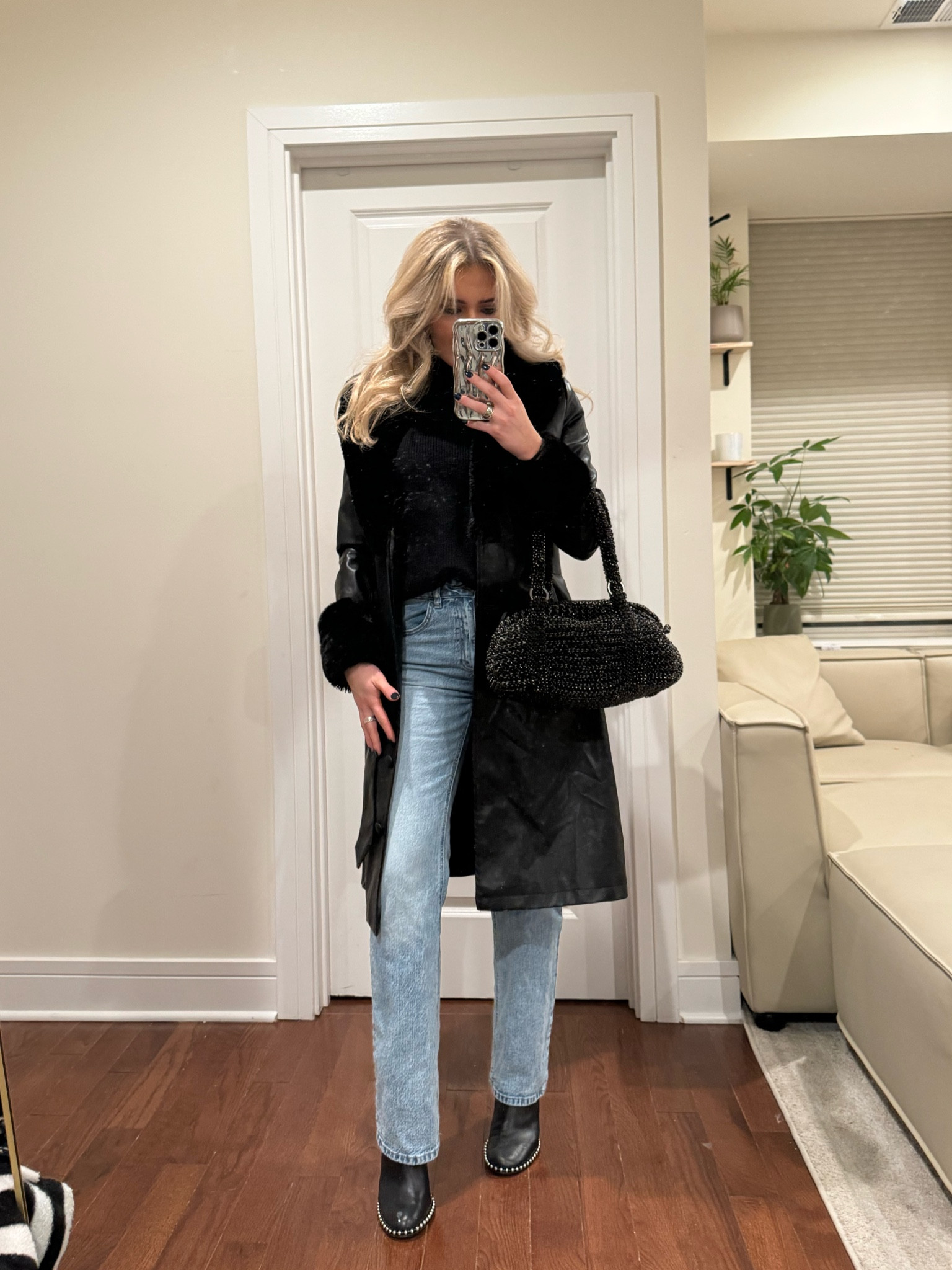 Jackets and heels 

#LTKSeasonal #LTKHoliday