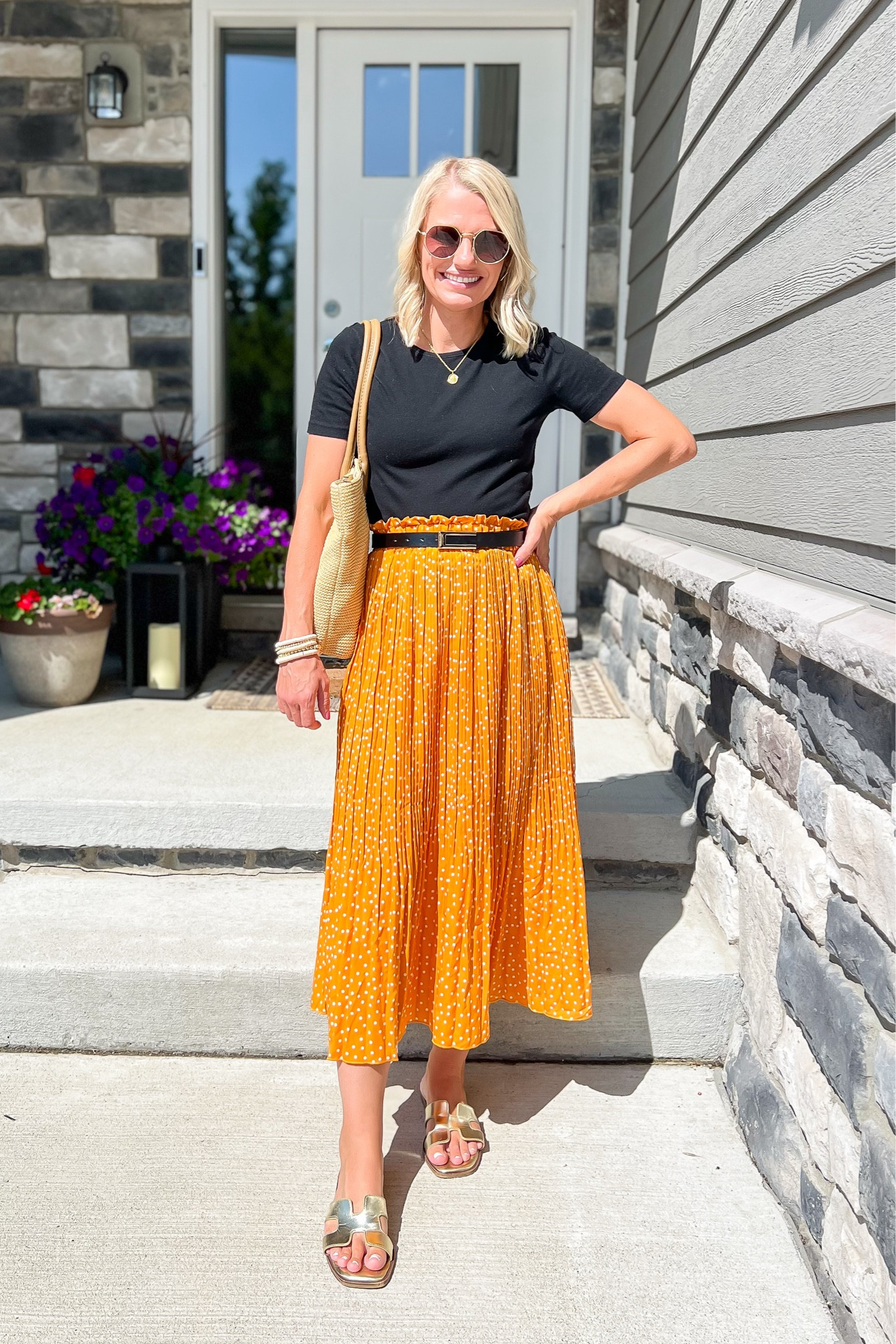 What I wore this week! Skirt- small || Top- old, linked similar 

#LTKFindsUnder50 #LTKStyleTip #LTKSeasonal