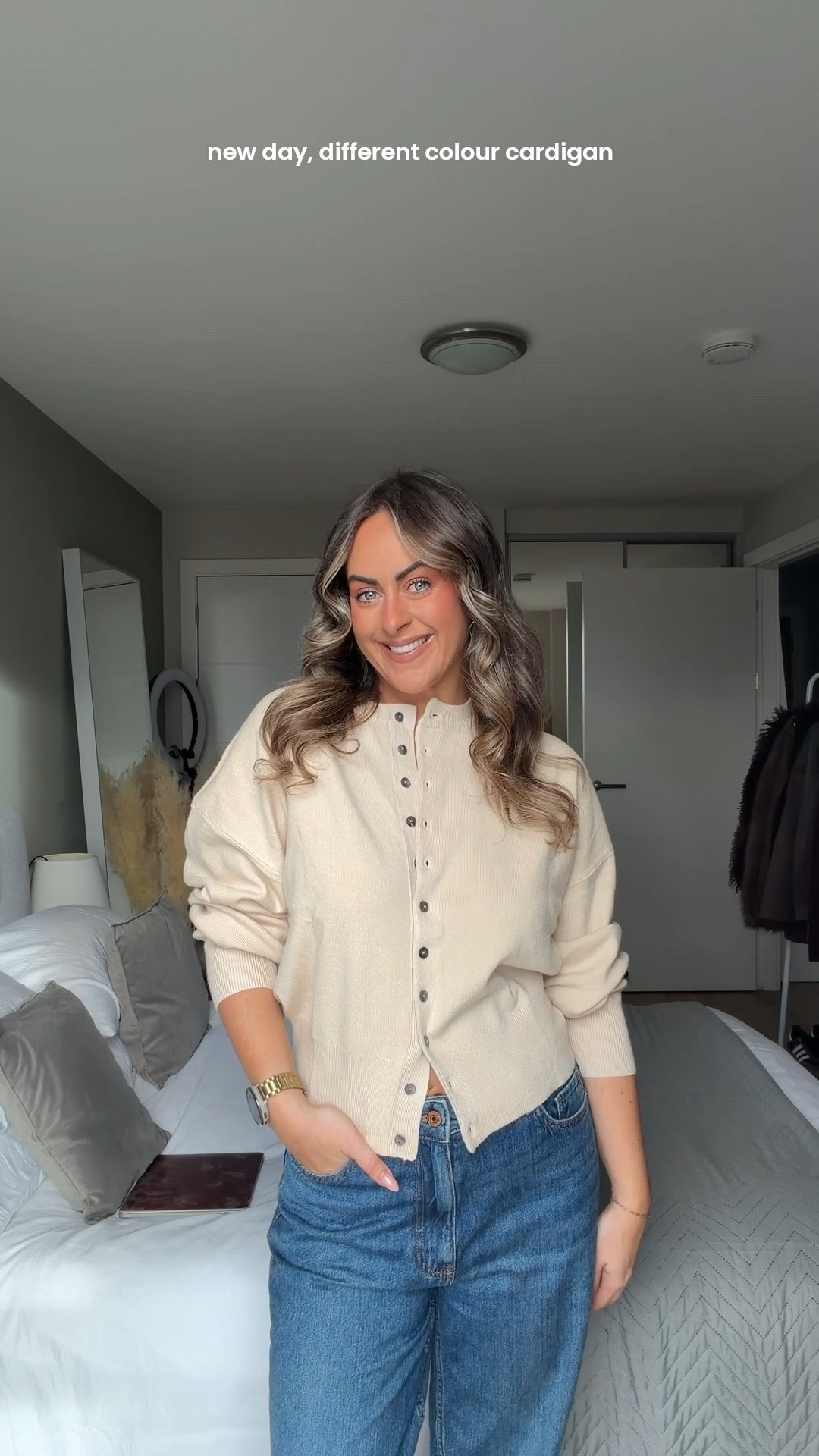 New day, different colour in my fave cardigan ✨

Cardigan- size small (oversized so could size down in this colour)
Jeans - size 10 short 


#LTKstyletip #LTKwinter #LTKCyberWeek