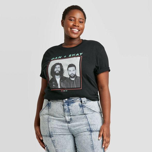 Women's Dan + Shay Short Sleeve Graphic T-Shirt - Black | Target