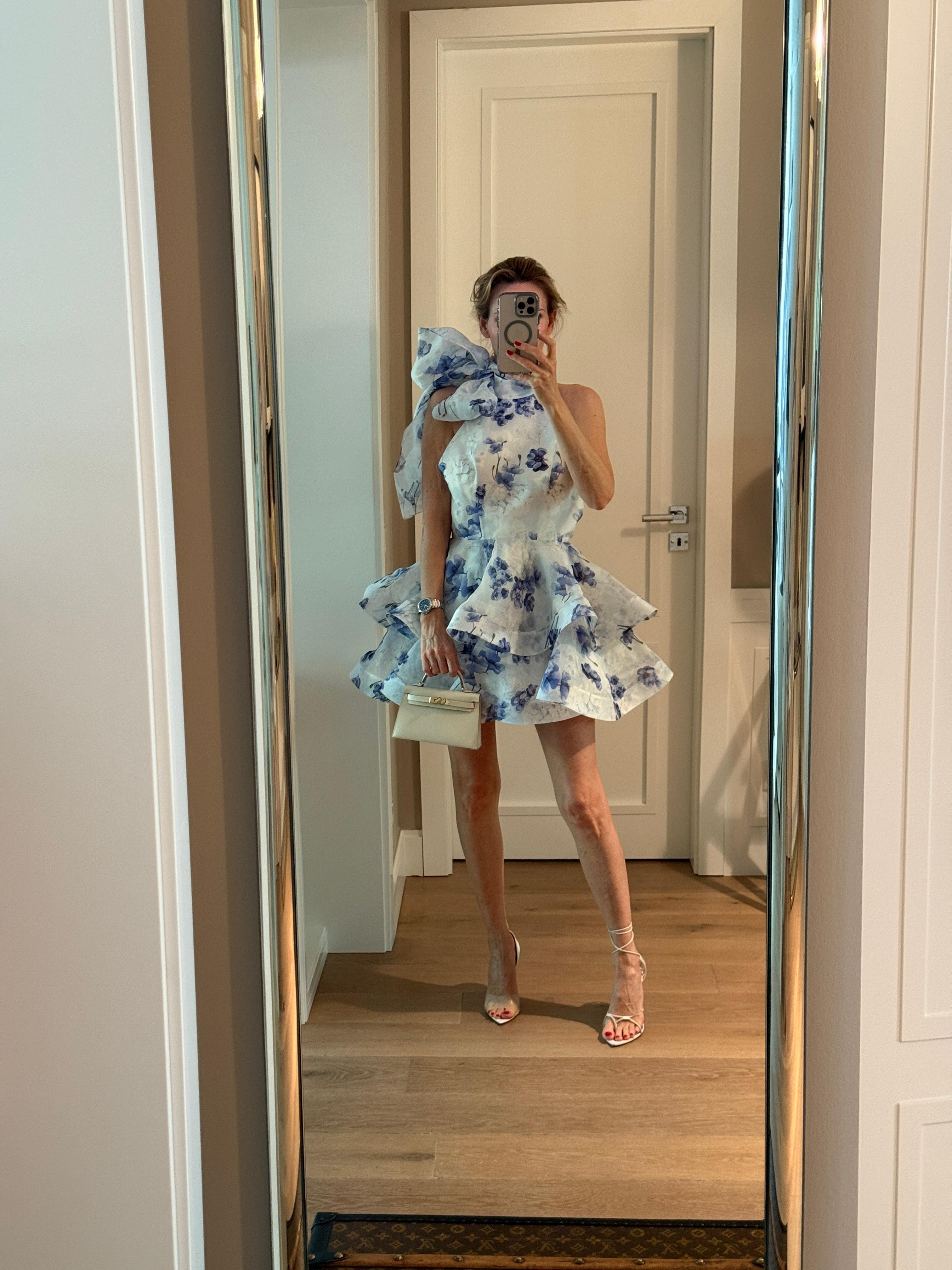 Summer dress 🤍💙

#LTKkleider #LTKdeutschland #LTKsummer