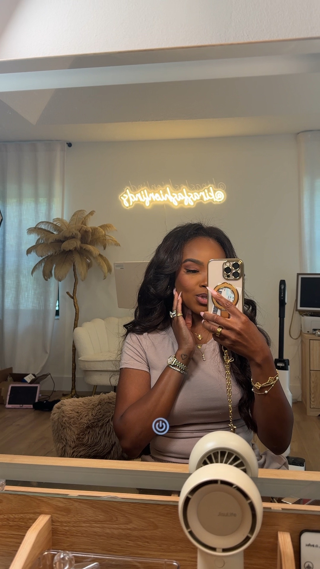 Scroll to shop! ✨ My favorite Amazon items. Everything is linked below.👇🏾

Desliza para comprar. ✨ Mis artículos favoritos de Amazon.

📲 Download the free LTK app & follow me @kirasfashionfinds to shop all my daily finds.

#LTKHome #LTKdayinmylife #LTKvlog