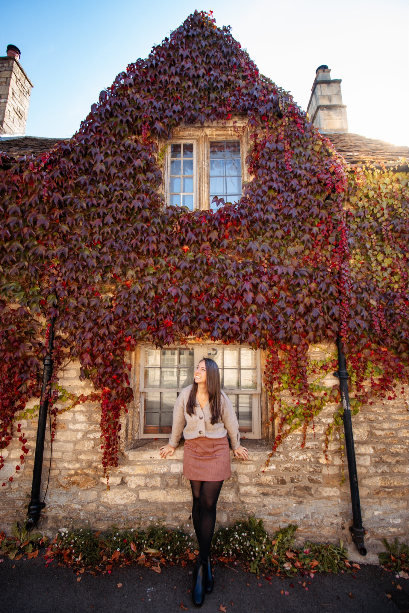 Fall outfit, What to wear in Great Britain, Travel Outfit, What to wear in England

Sweater, plaid skirt

#LTKfindsunder50 #LTKtravel #LTKeurope