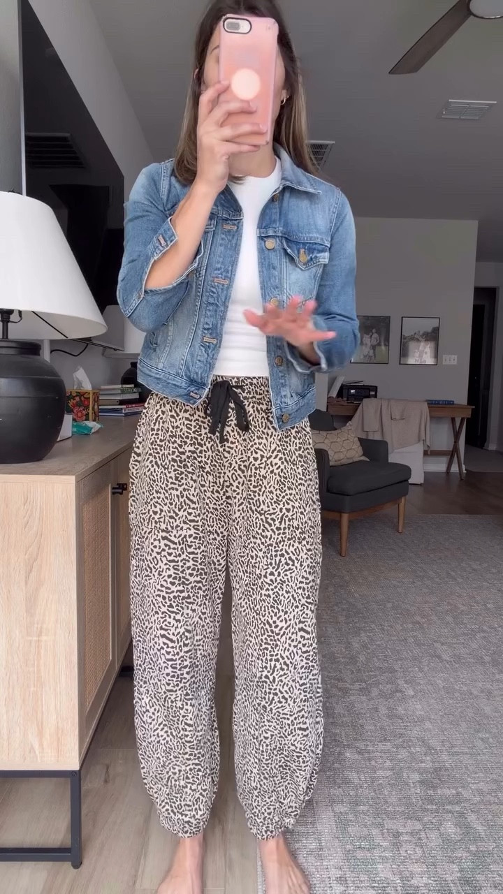 very simple outfit idea // I would so wear this as an airport outfit 
-
leopard pants, leopard print, styling tips, neutral outfit idea, teacher style, teacher outfit 

#LTKootd #LTKTravel