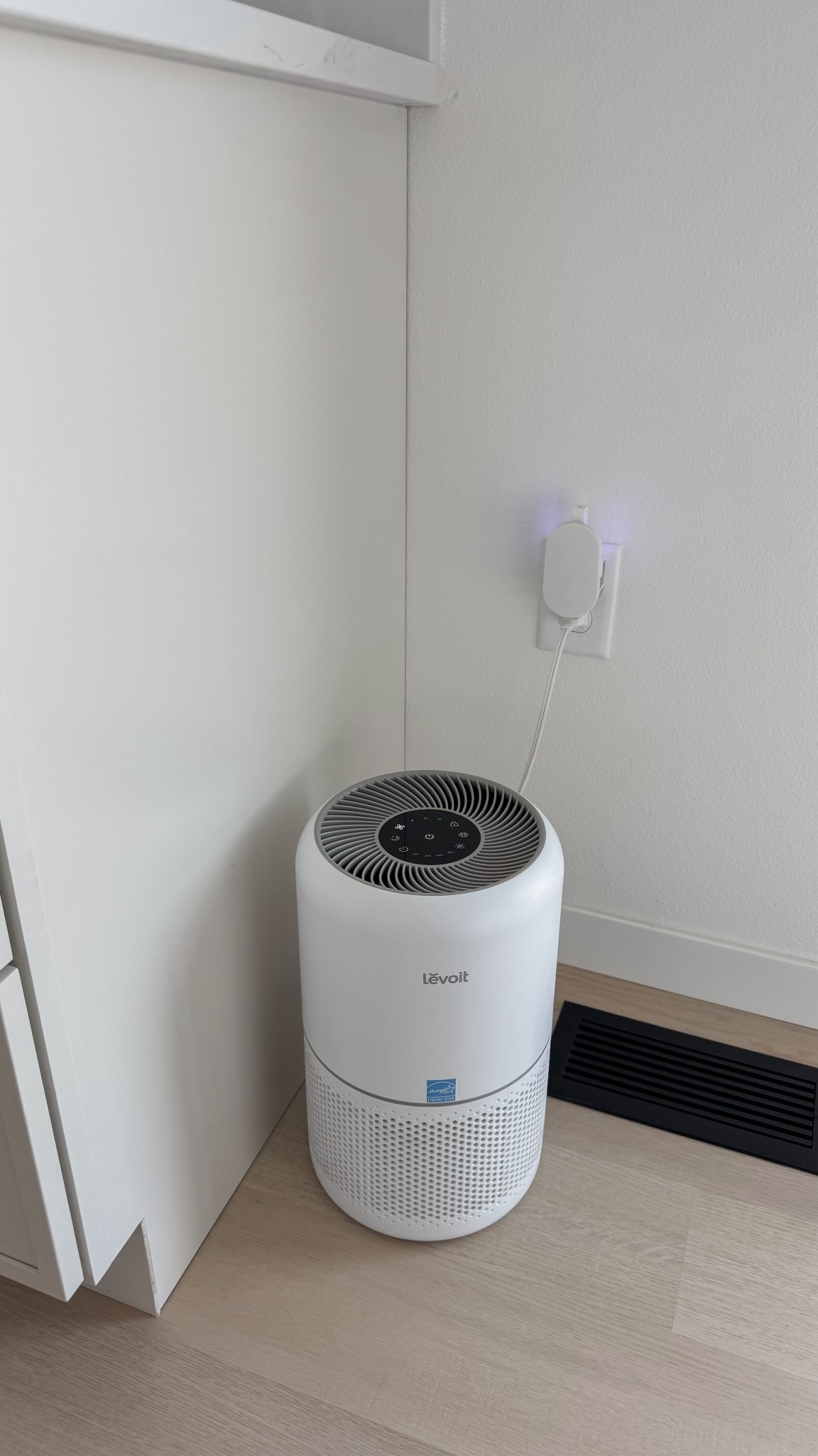 Levoit air purifier for cleaner indoor air 👏🏼 also have the mini for a bedroom!

#LTKSaleAlert #LTKHome