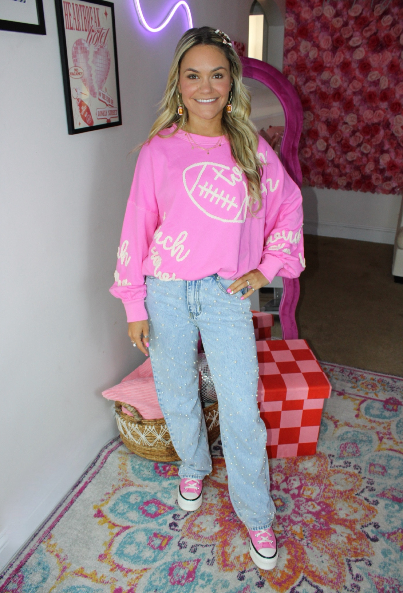 Football teacher ootd

Sweater (Sassy Frass code MORGAN20): size small

Jeans: size small
Shoes: size small