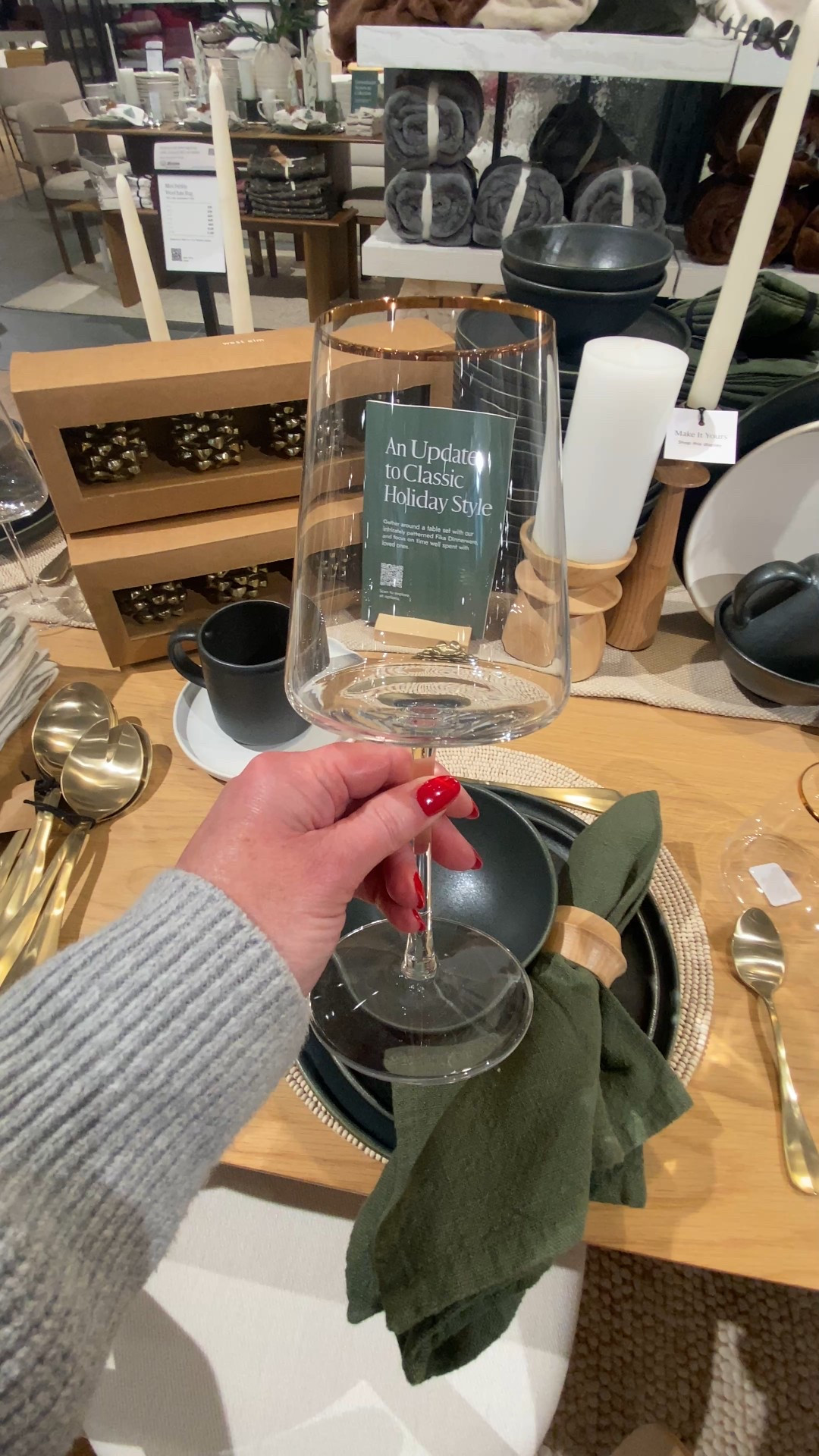 Beautiful wine glasses and tableware for the holidays  #holidayhosting #dinnerparties #wineglasses

#LTKSeasonal #LTKParties #LTKHoliday