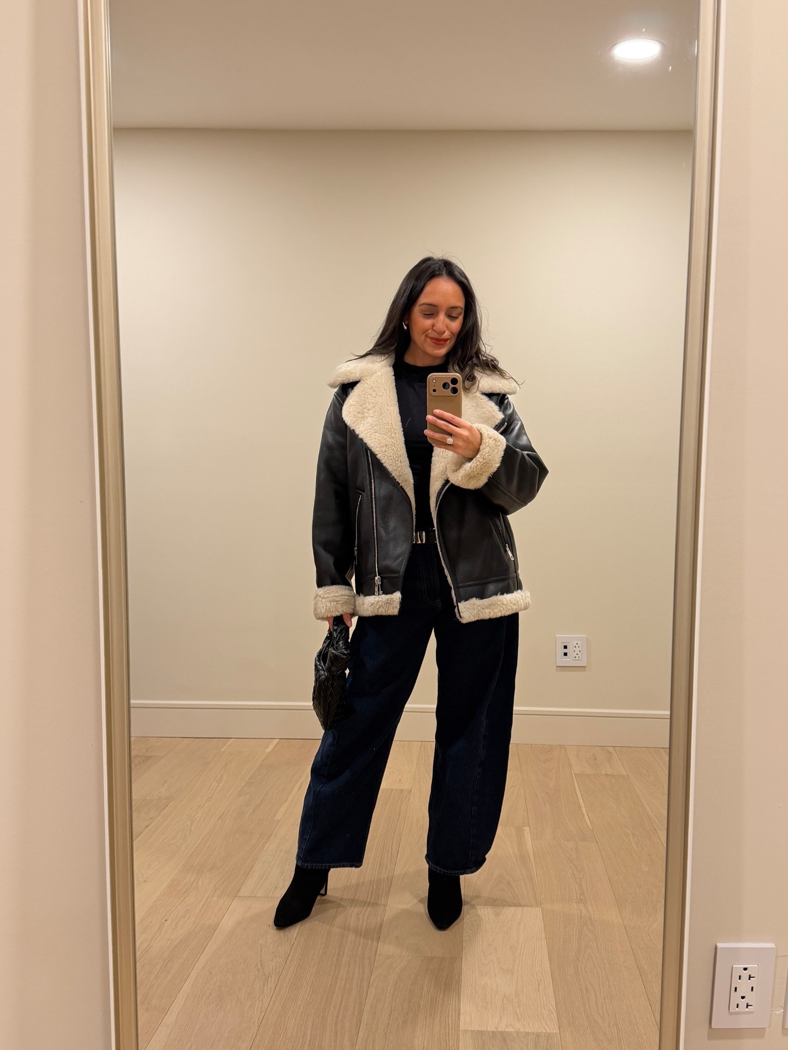 Going out outfit 
Outerwear jacket 
Effortless and cool outfit inspo 
Thanksgiving Eve bar outfit idea  

#LTKFindsUnder100 #LTKootd #LTKSaleAlert