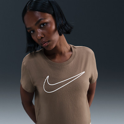 Nike Sportswear Women's Short-Sleeve Graphic T-Shirt | Nike (US)