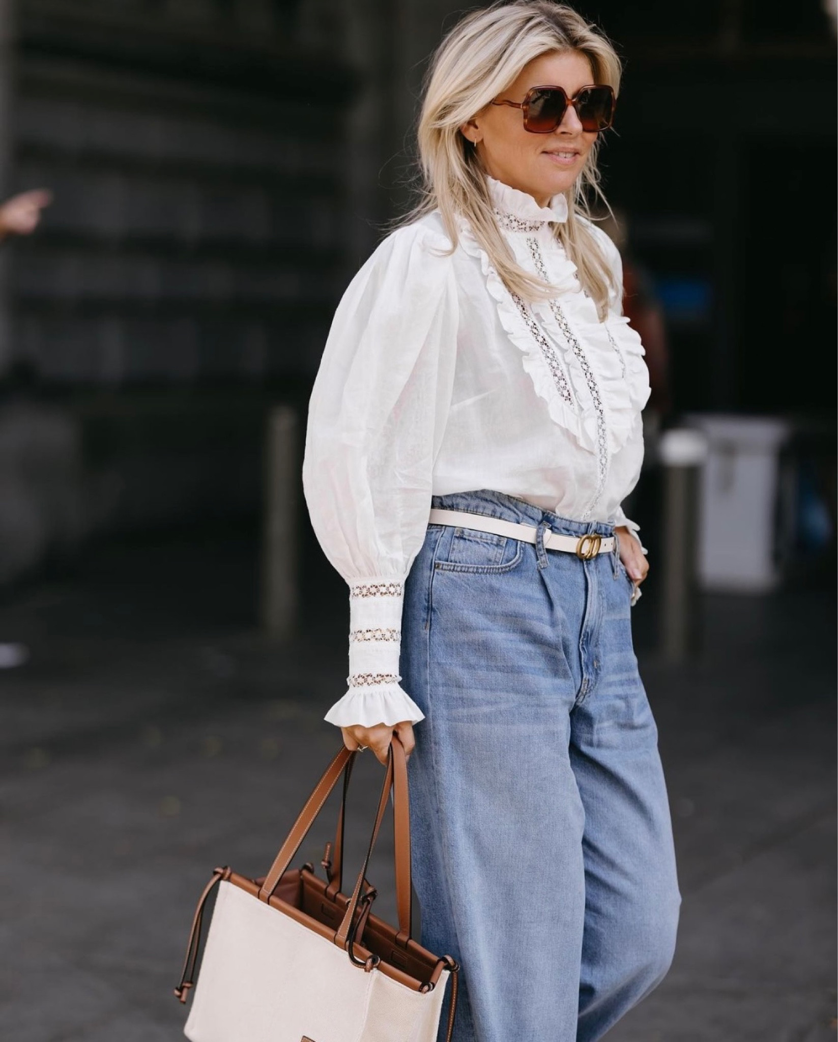 Jeans + white top is totally in-trend this season! 

#LTKFind #LTKstyletip #LTKSeasonal