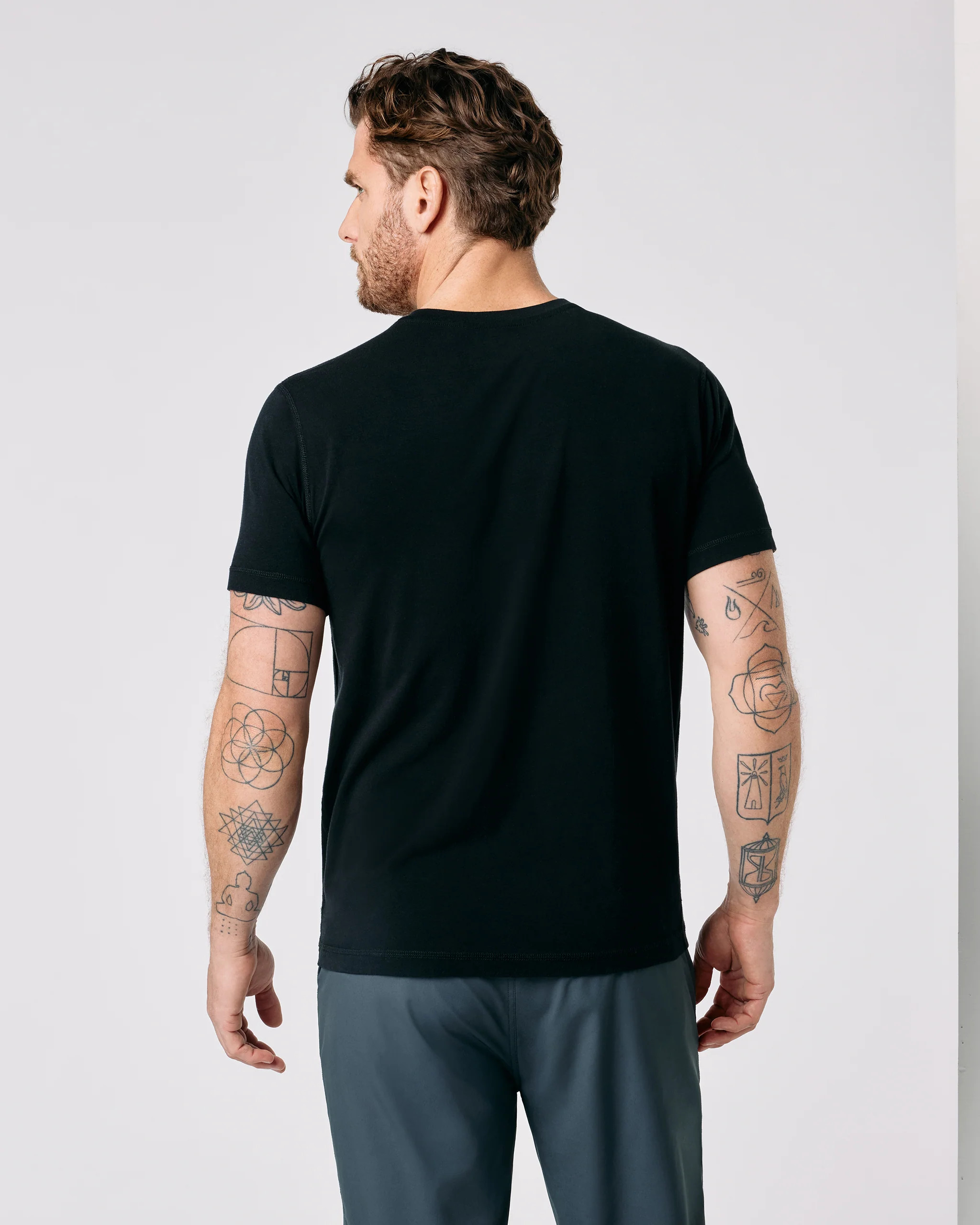 Tuvalu Tee | Vuori Clothing (US & Canada)