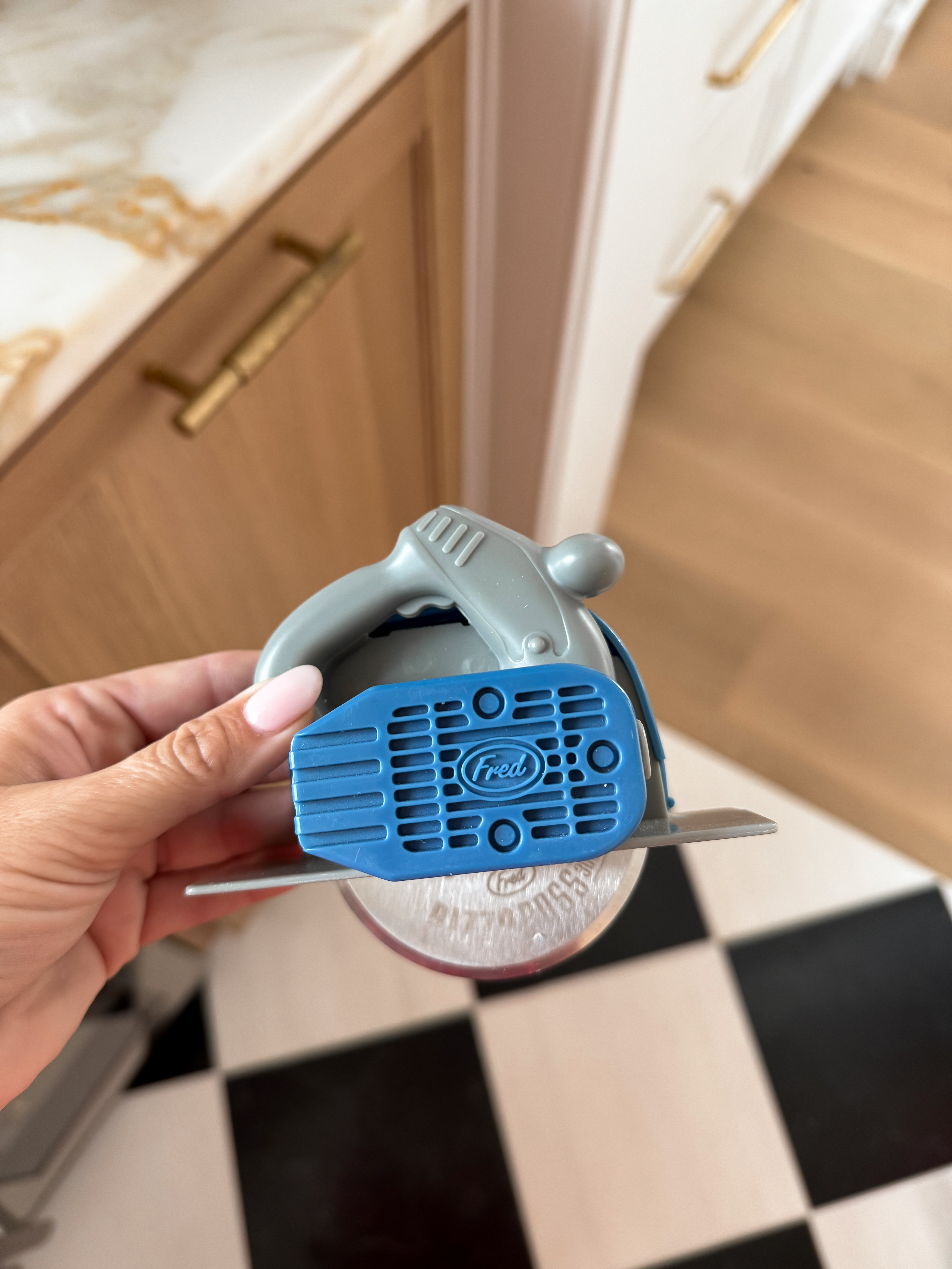 Random things around the house Shawn owns that I also love, and would make great gifts. 

 

#LTKGiftGuide #LTKHoliday #LTKFindsUnder50