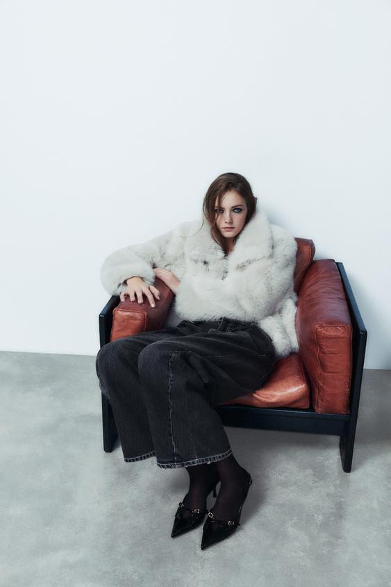 BUCKLED STRAP HEELED SHOES | Zara US