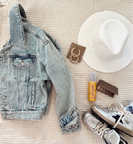 Target finds! This denim jacket is a MUST(just $32!) & this $10 sun hat too! Everything linked here! 


Spring style. Spring trends. Smudge and water resistant makeup setting spray!

#LTKunder50 #LTKSeasonal #LTKstyletip