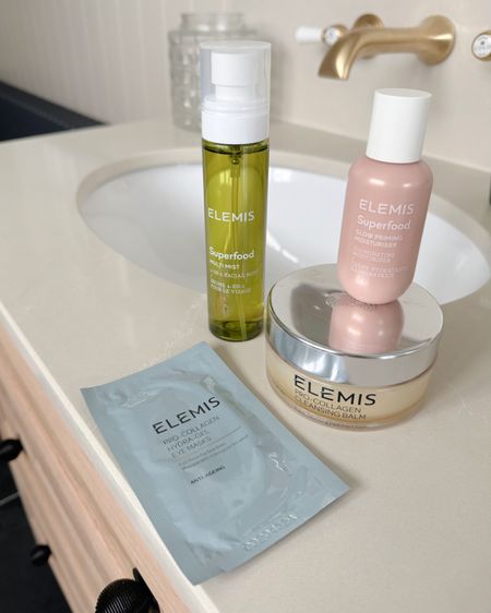 No make up confidence with @elemis_uki

Summer is a tricky one with the changing weather, sun protection (and recovery) and make up we use. Elemis has long been a brand that’s helped my skin through the hotter months, so much so I can reduce the make up I use and feel really confident

#LTKbeauty #LTKSeasonal #LTKFind