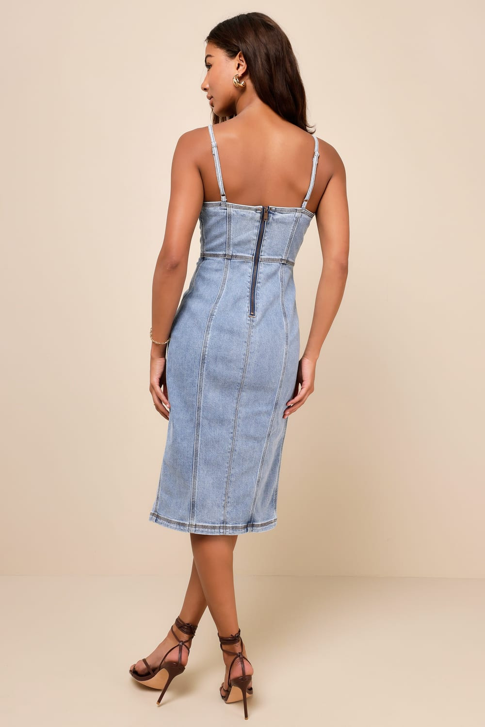 Gisele Light Wash Denim Sleeveless Midi Dress | Lulus