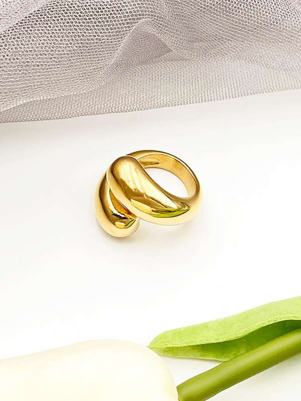 Geometric Design Ring
   SKU: sj2208141895907461     US$5.00           AddThis Sharing ButtonsSha... | SHEIN