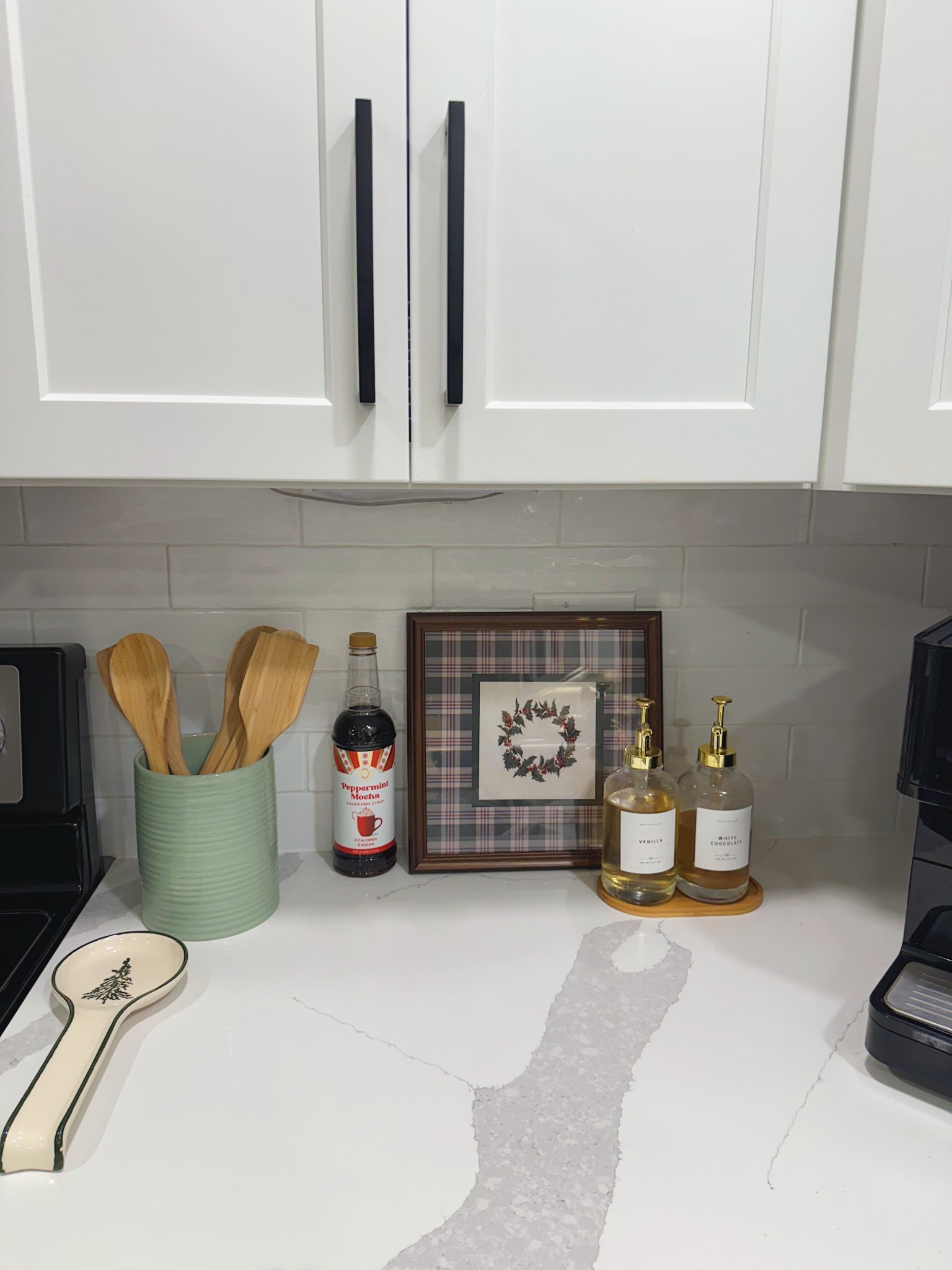 Kitchen details for the holidays ✨

#LTKHoliday #LTKHome