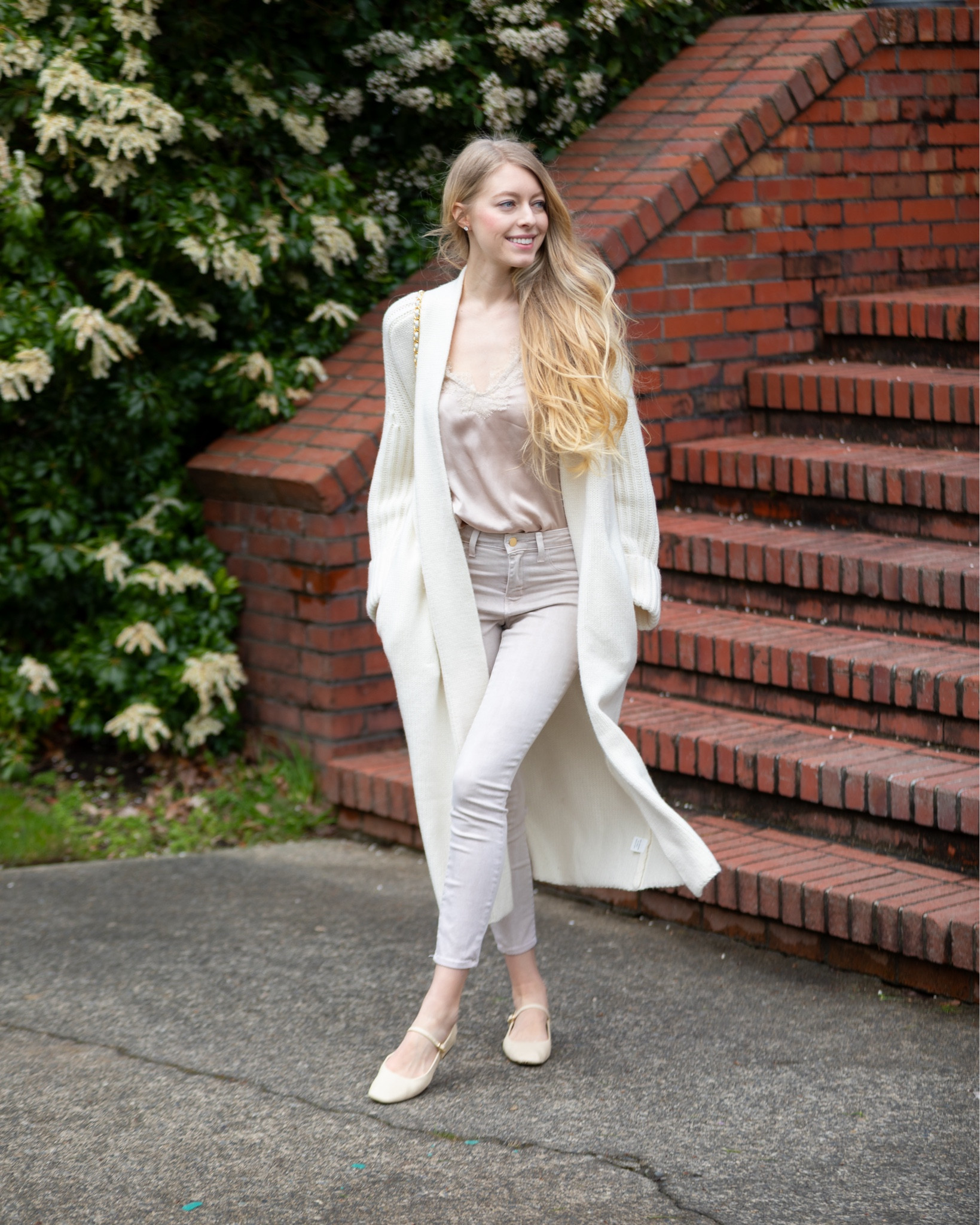 Cashmere cardigan, beige jeans, flats, silk cami, light spring look 