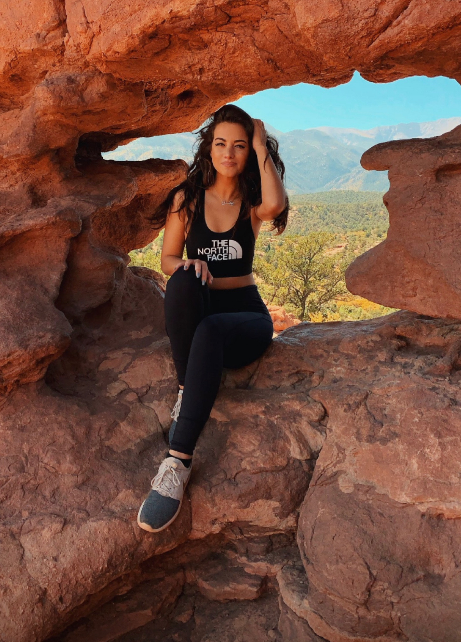 TNF hiking fit 