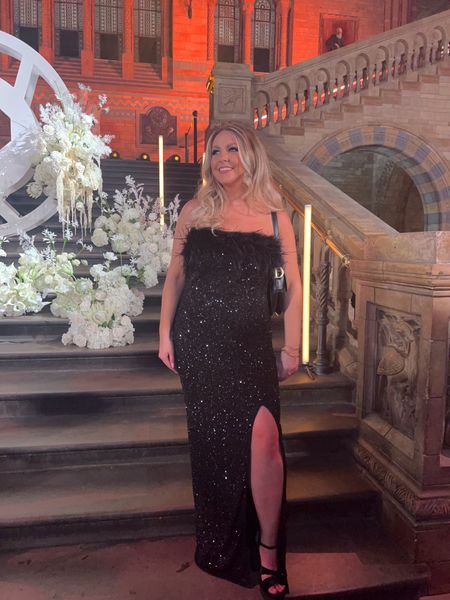 Leaving a trail of feathers everywhere I went at the #LTKGala

Black tie event, black tie dress, formal dress, sequin dress 

#LTKeurope #LTKmidsize #LTKparties