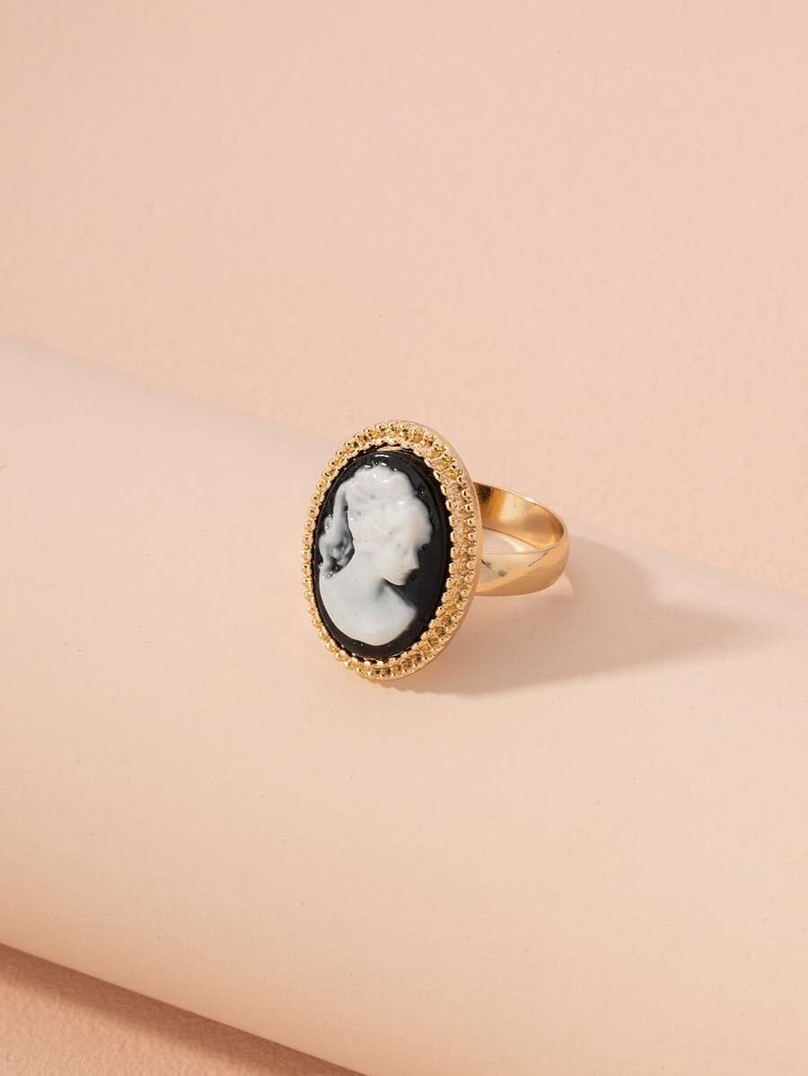 Figure Detail Ring
   SKU: swring18210122030      
          (2328 Reviews)
            US$2.00  ... | SHEIN