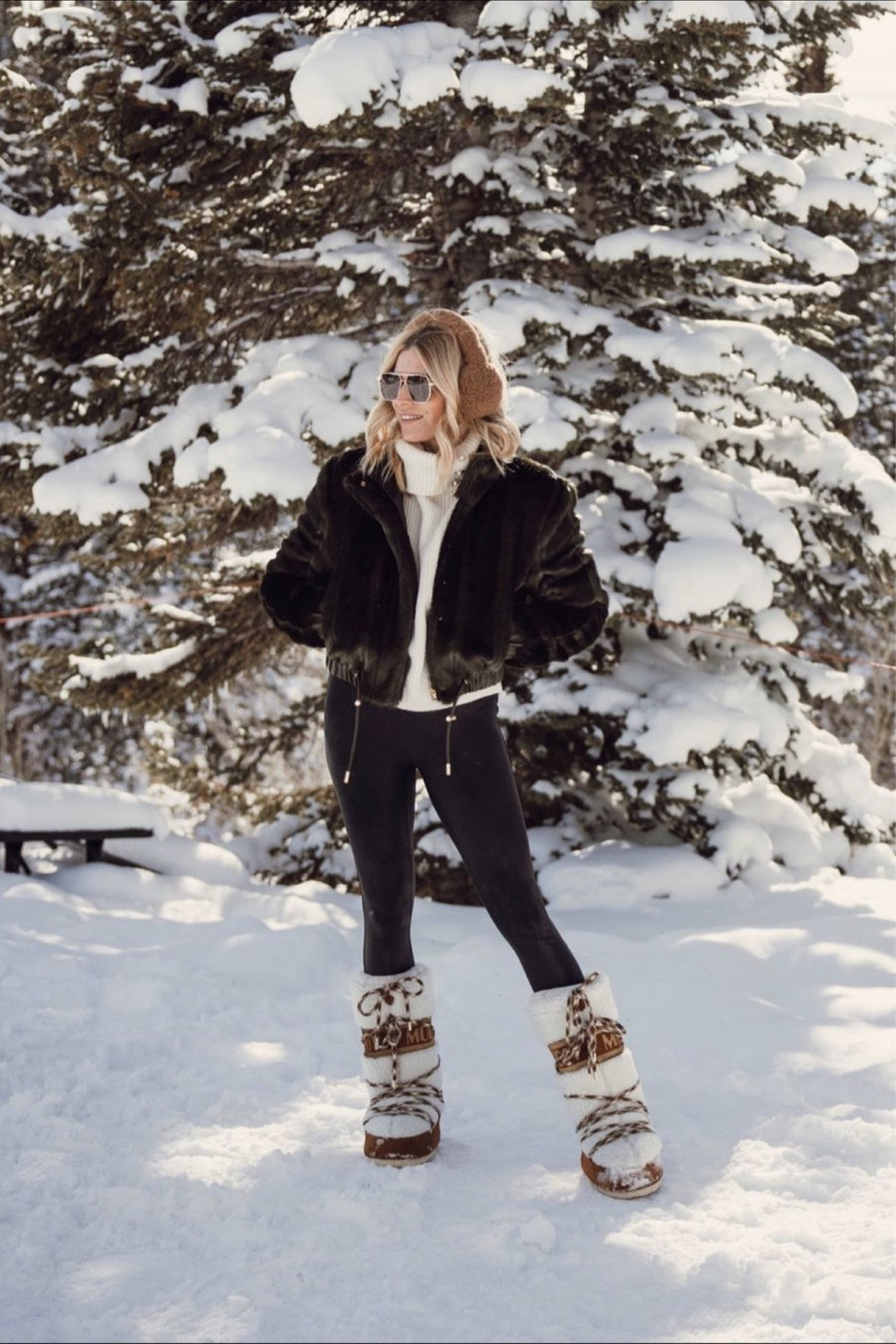 Winter ski trip look 🤍 

#LTKstyletip #LTKtravel #LTKSeasonal