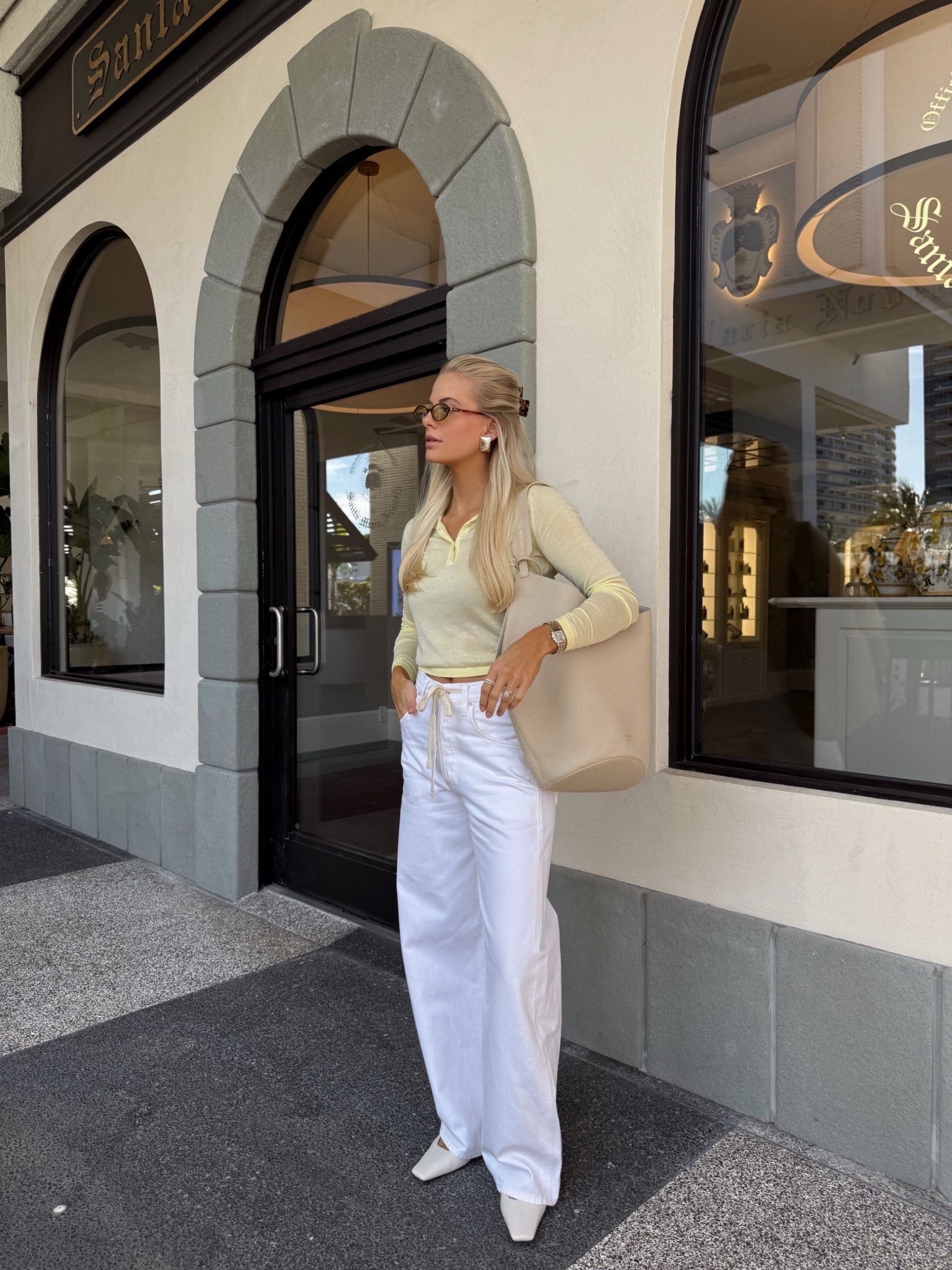 Wearing a small in top, 26 in jeans, linking similar in all! #kathleenpost

Spring outfit 2026, spring look, spring transition, comfy chic outfit