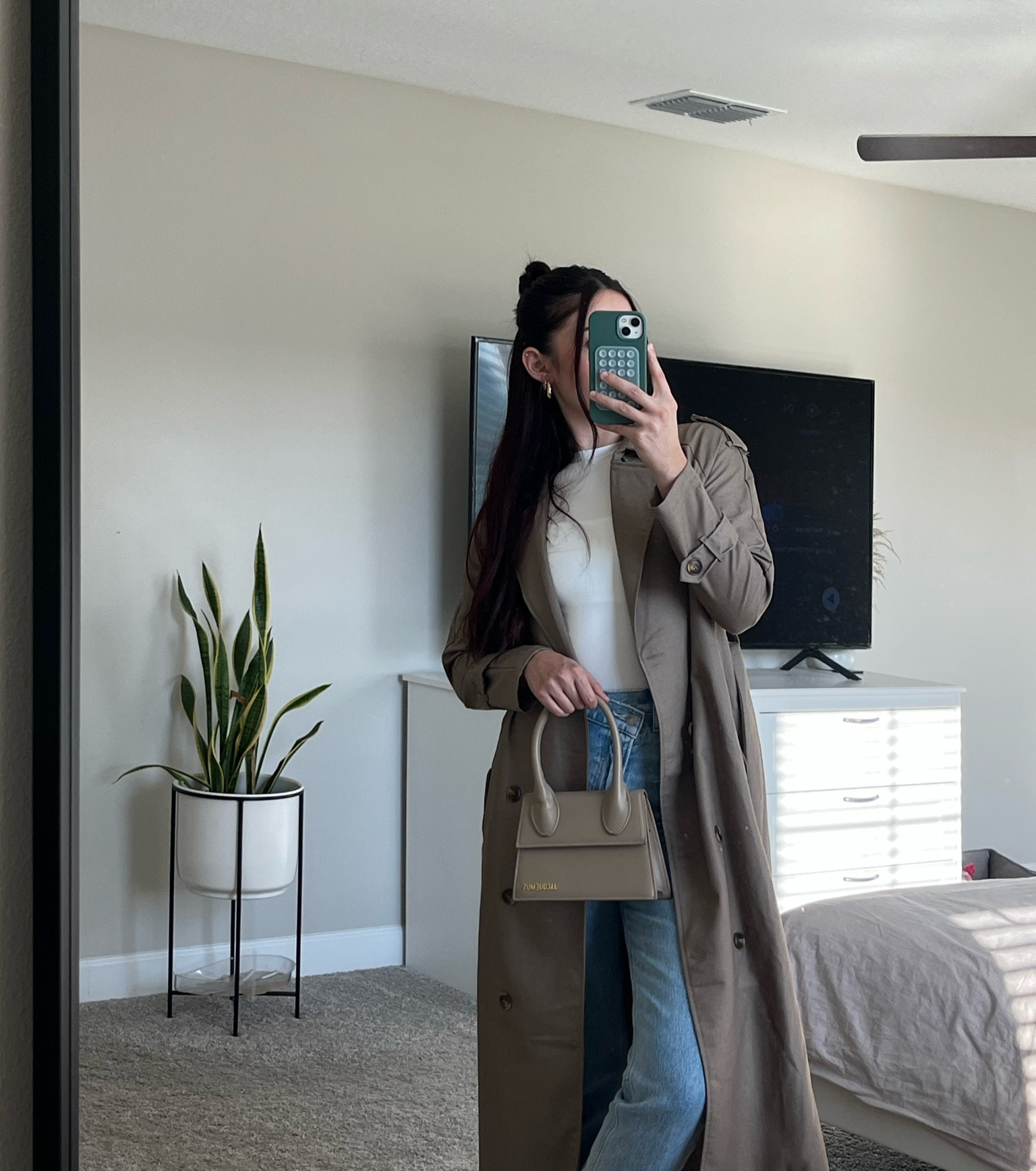 casual but make it chic 🍂🤍 
top size small (amazon) 
jeans abercrombie (25 regular) 
coat prettylittlething size 2 
bag (already linked separately) 
shoes platform converse 


#LTKfindsunder100 #LTKitbag #LTKstyletip