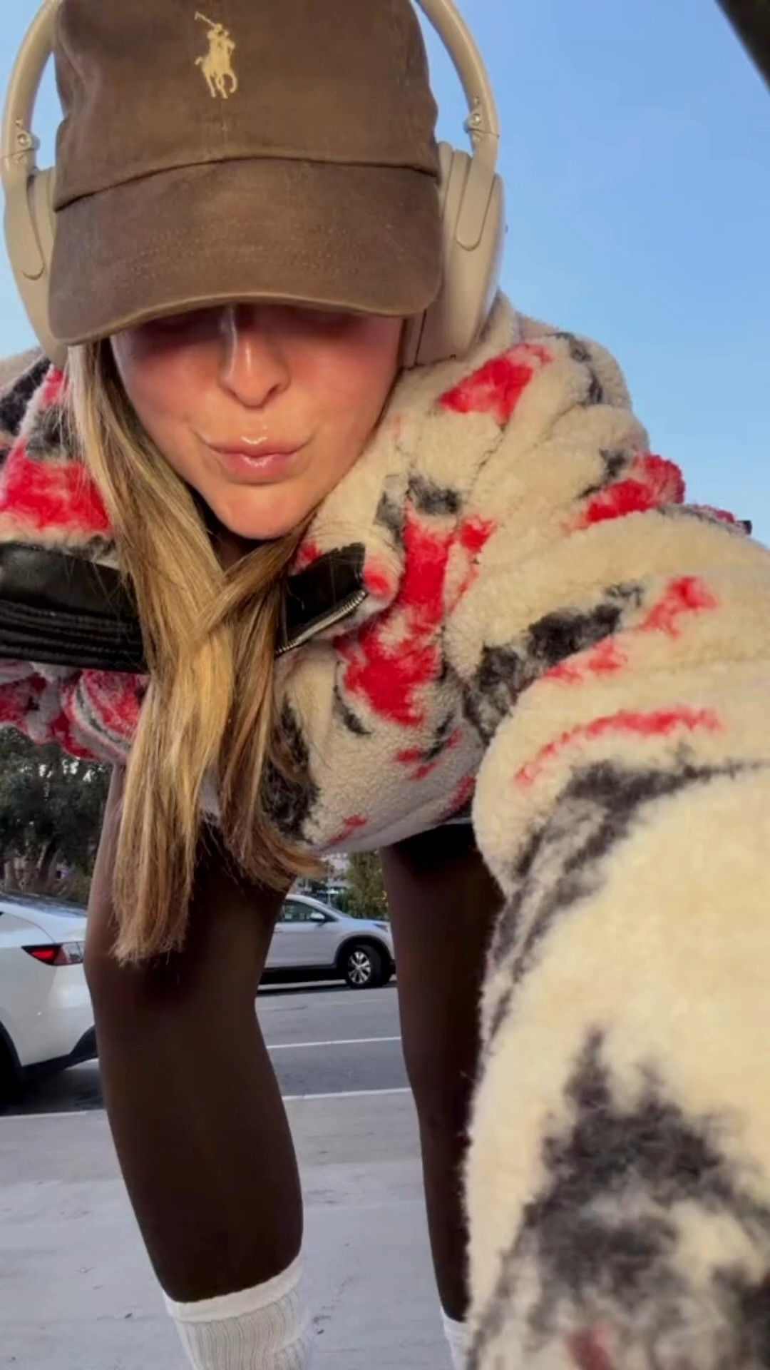 ABERCROMBIE FLEECE
KNIX bra and leggings 

#LTKCyberWeek #LTKGiftGuide #LTKHoliday