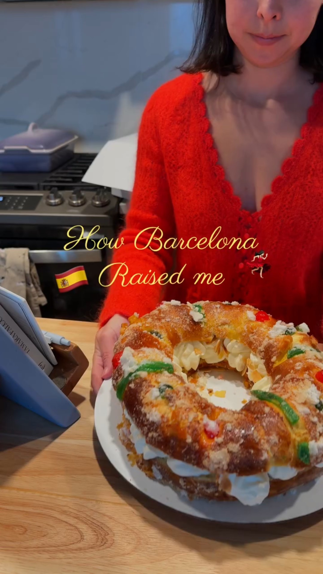 I grew up writing letters of wishes and dropping them off for the 3 kings at our neighborhood market in Barcelona, not just to Santa. 

The holidays don’t end until January 6th for me for the 3 kings day (día de Reyes) and it can’t be celebrated without el rascón de Reyes. 

Lucky to live in DC where you can find the most authentic Spanish food than any other city and I was able to pick one up from @jaleobyjose this afternoon 

Jaleo by Jose Andres, Spanish food in dc, Barcelona traditions, Spanish traditions in the US, dual citizen