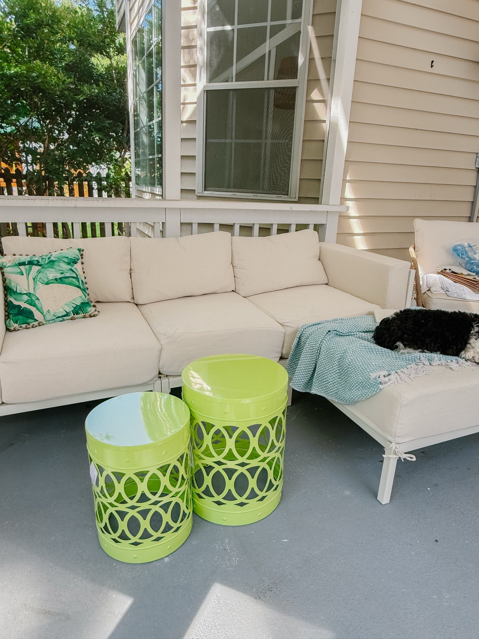 Patio furniture
Side table 
Green 
Home decor 
Outdoor living 
Lounge chaise couch

#LTKHome #LTKSaleAlert #LTKdayinmylife