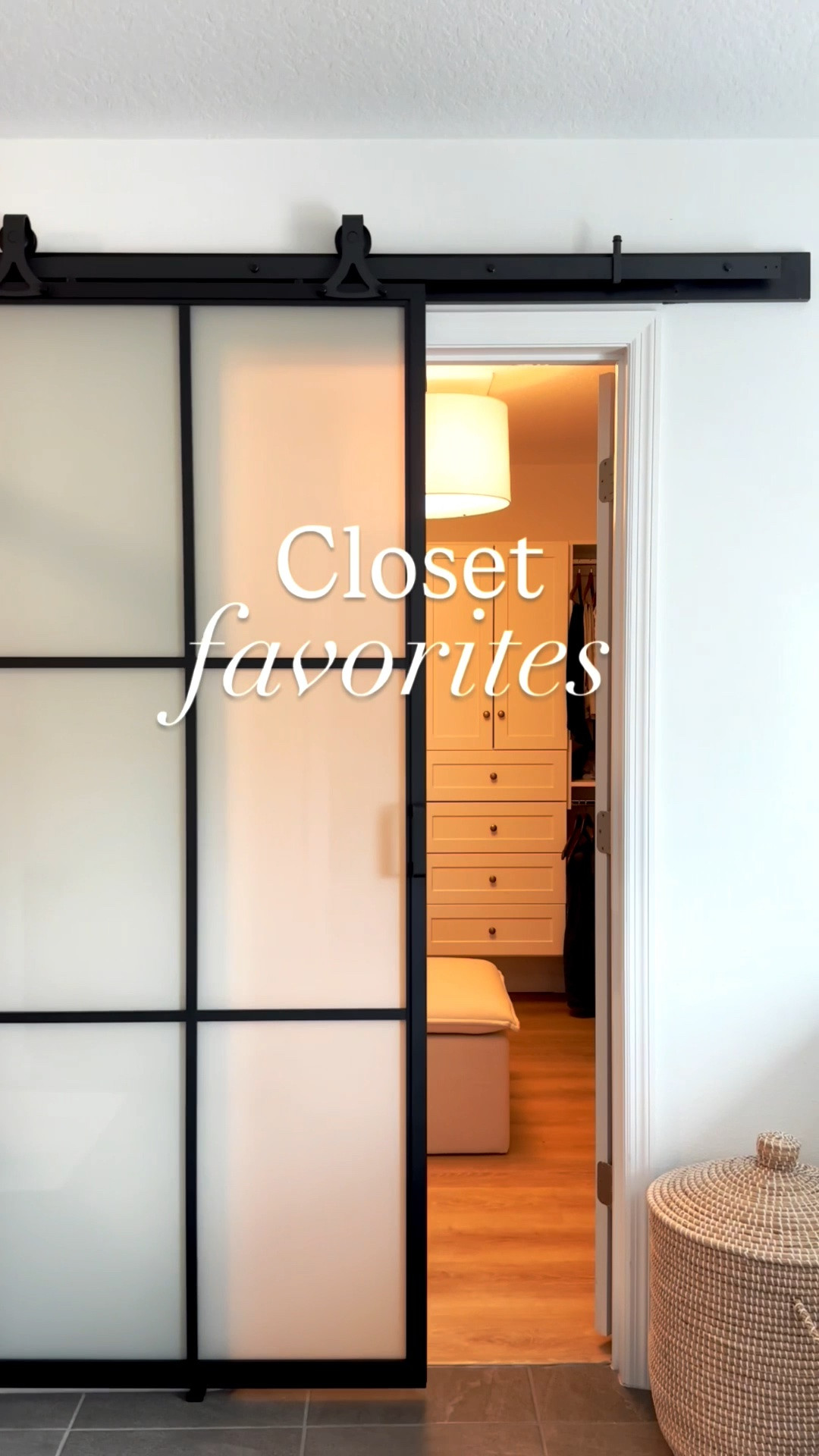 What I use in my closet to keep everything organized 🙌

 


Closet organizing 
Organization 
Home
Home decor
Home refresh
Fall home refresh 
Closet makeover
Closet
Must haves 
Closet diy

#LTKHome