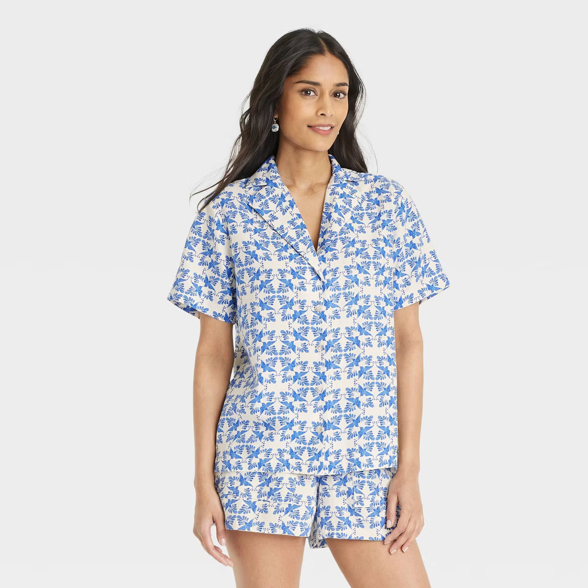Women's Short Sleeve Collared Linen Button-Down Shirt - Universal Thread™ | Target