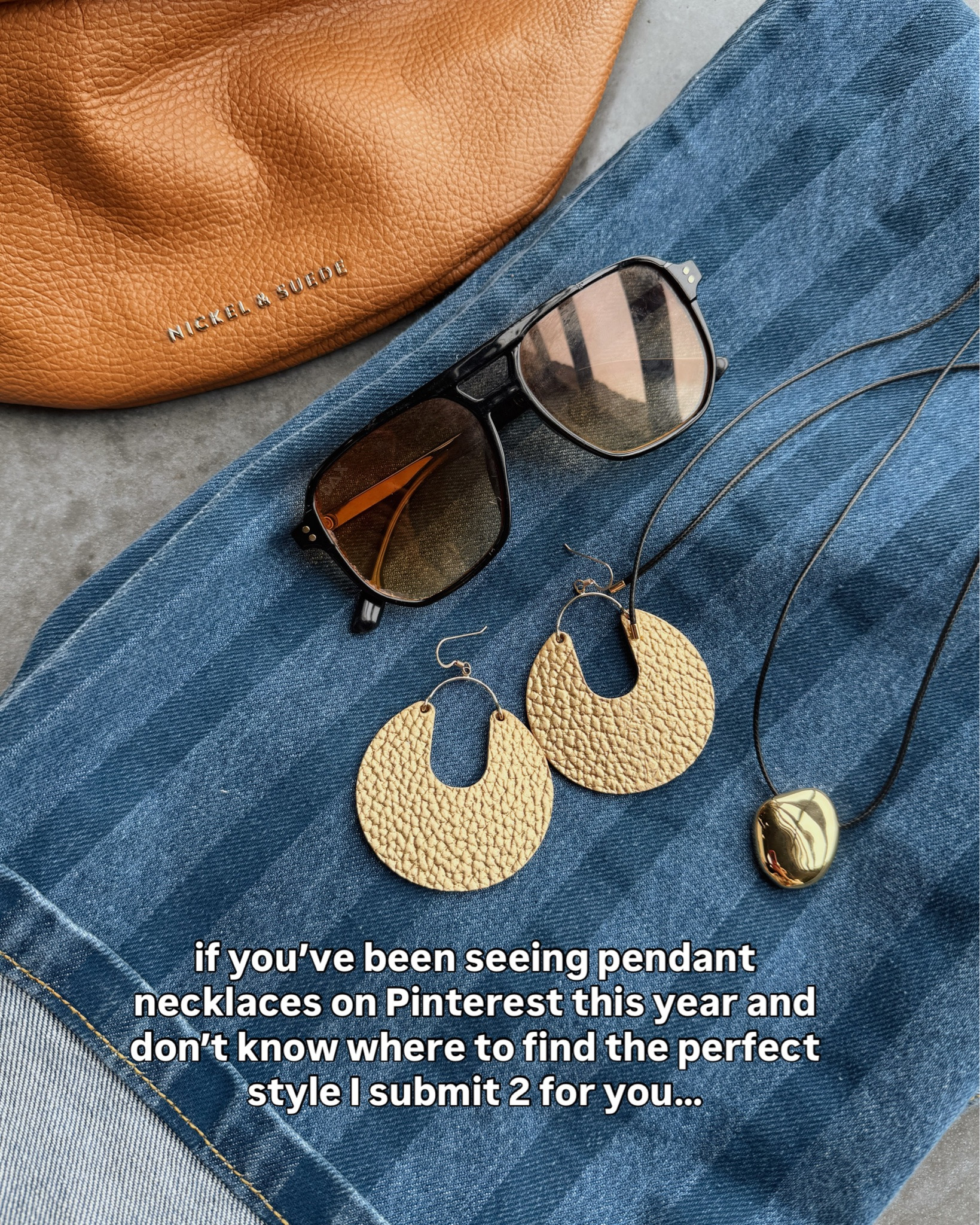 Which do you prefer?? The pebble style also comes in silver, but the floral one drops longer. I’ll link in LTK. Both are very affordable and a great simple way to enter this trend.