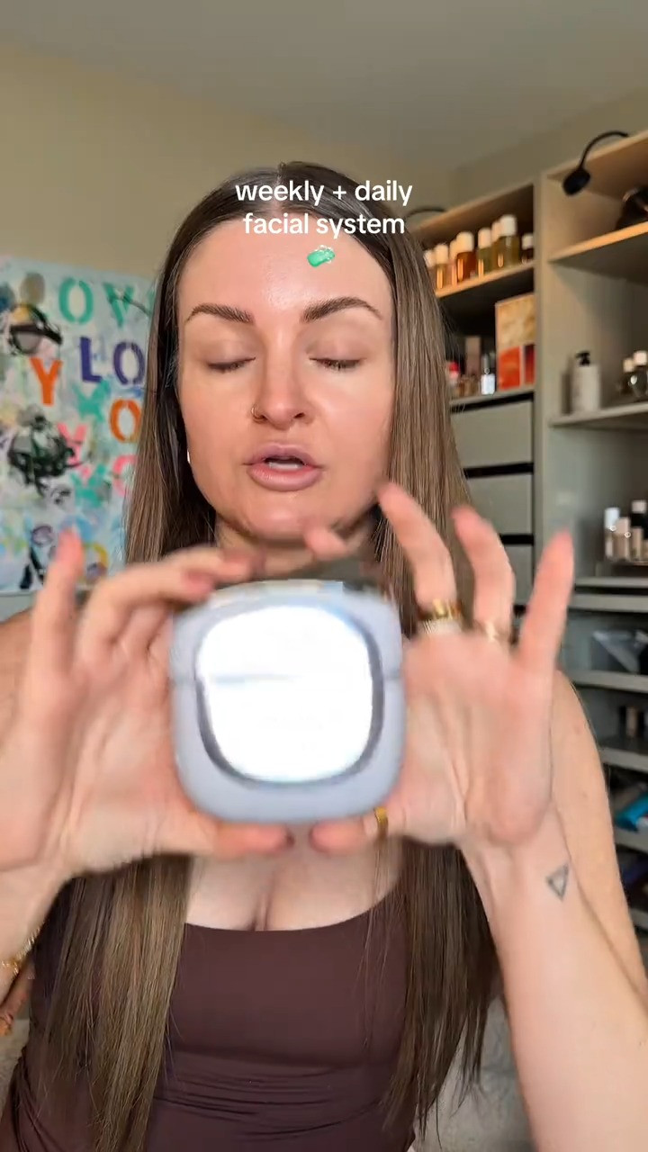 only a few minutes a day with the depuffi and once a week with the extraction attachment 🧼 I make the time to do it and stay consistent because I see the difference it makes 🫶🏼 

 #LTKmorningroutine #LTKselfcare #LTKBeauty