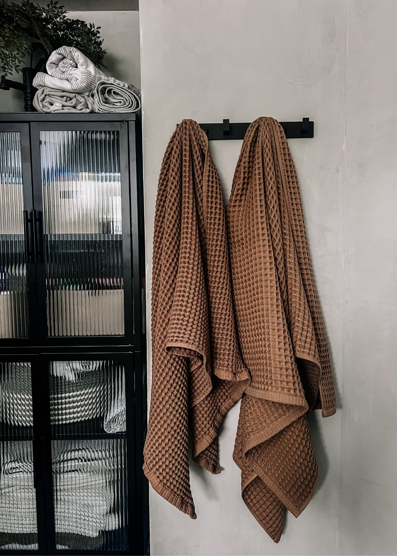 My favorite towels are on sale for $9 a piece and Im at the age where I’m buying backups. Check them out, link in my stories. Happy snow day! 

#LTKHome #LTKSaleAlert #LTKCyberWeek