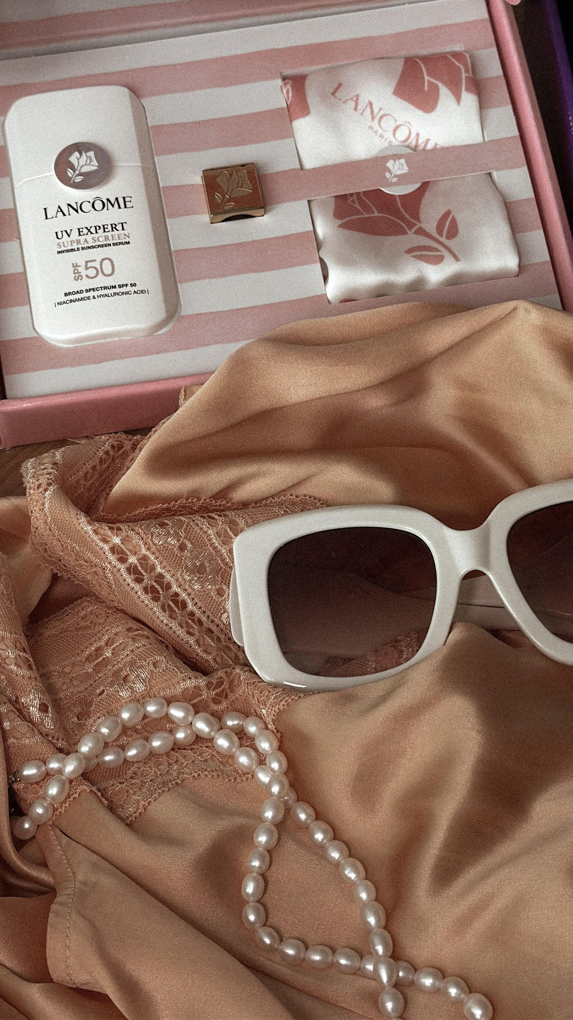 Invisible SPF, Visible Glow 🌞
A whisper-light sunscreen that does more than just protect.
Lancôme’s UV Expert is an invisible serum that shields from the sun and smooths fine lines —
so I can glow safely all summer long.
My secret to skincare that doesn’t show but always works. Linked on LTK ✨🫶🏼


#InvisibleSPF #SunscreenEveryDay #SPFIsSelfCare #DailySPF
#SunSafeSkin #AntiAgingSPF #GlowySkinGoals #ProtectedAndGlowing
#SPFThatWorks #LTKSunCare #LightweightSunscreen #GlowWithSPF
#SkincareWithBenefits #SunKissedSkin #SummerSkinPrep 

 #LTKBeauty