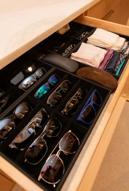 For Fathers Day help your dad get his closet in order! We’ve organized many men’s spaces and this closet and drawer organization are among our faves. Keep everything visible! 


#organizedcloset #primarycloset #closetforhim #fathersday

#LTKFindsUnder50 #LTKHome #LTKMens