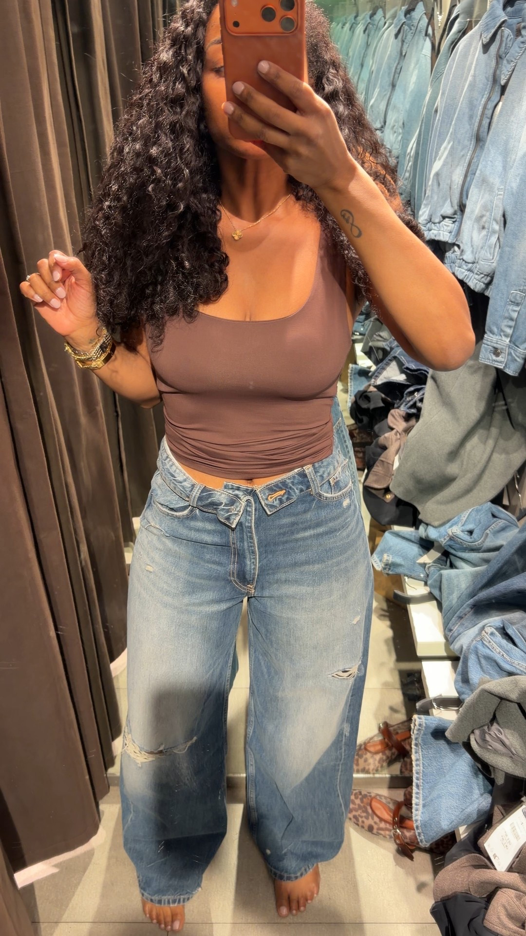 Love how smooth this tank top is and how comfy the pants are! Obsessed 😍 

#LTKgrwm #LTKdayinmylife #LTKootd